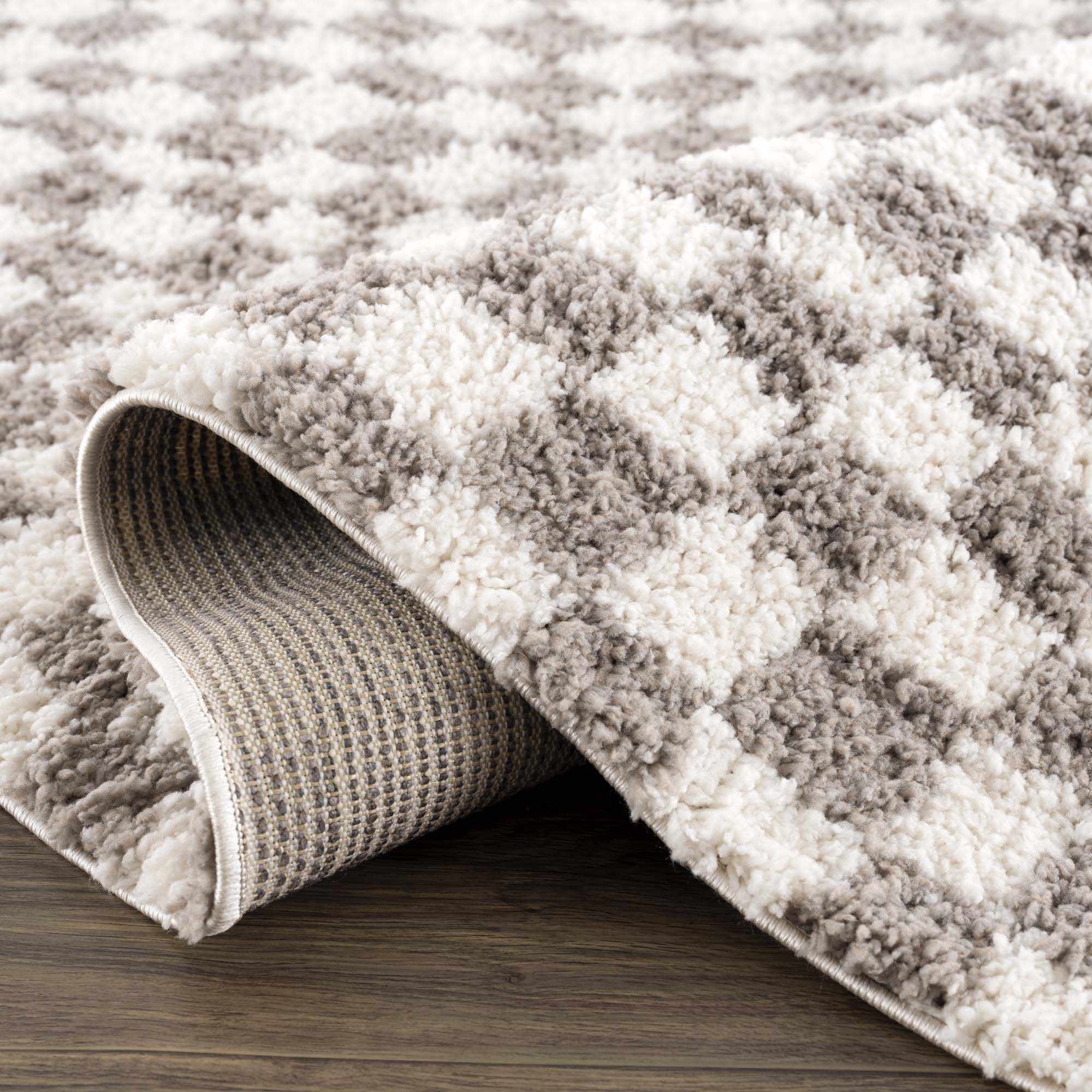 Modern Geometric Checkered plush White, Light Gray polyester area rug - Image 5