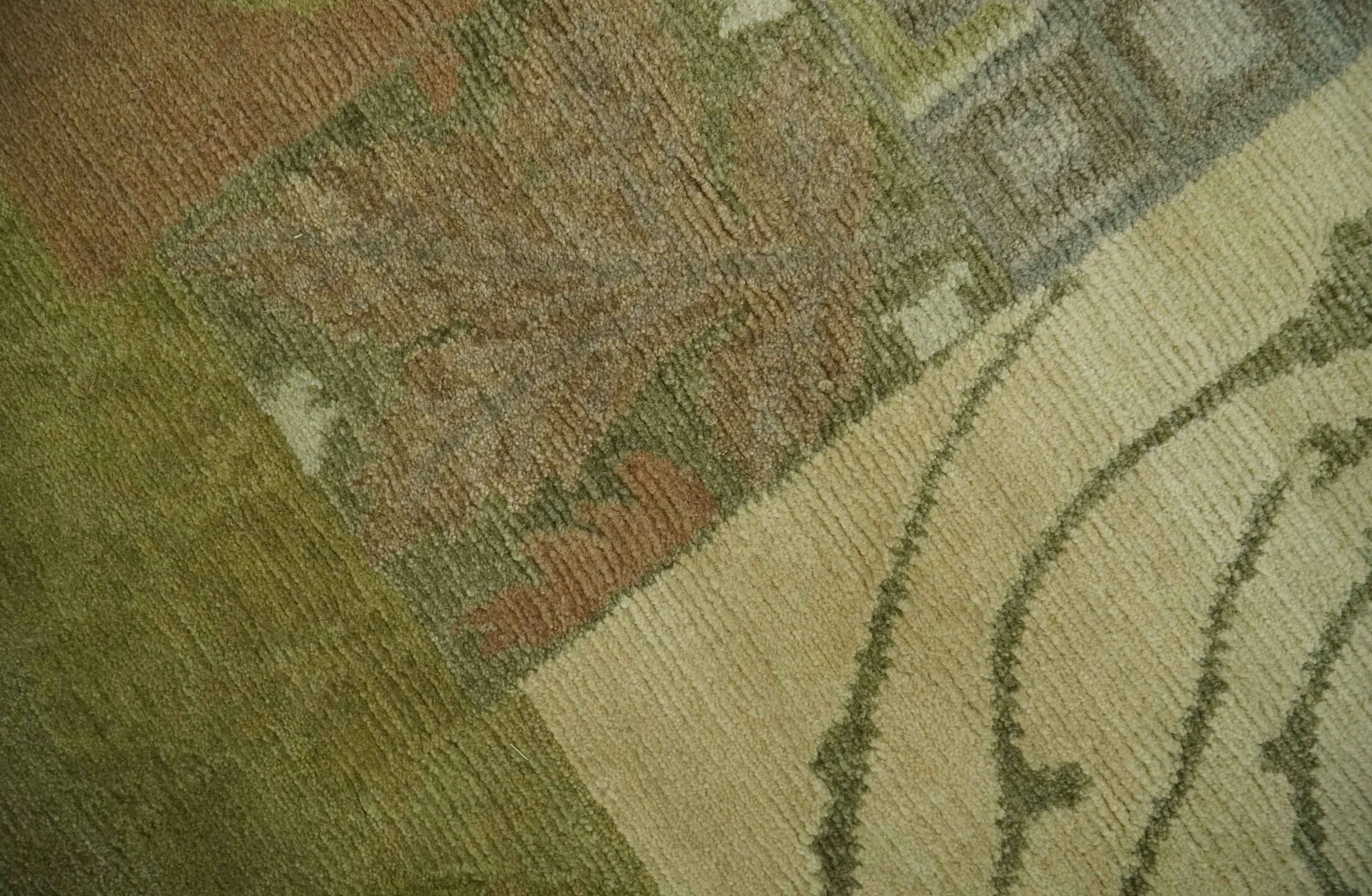 Mainstays Traditional Leaf Block Print Olive, Beige, Rust and Brown 6x8 Indoor wool Area Rug - Image 5