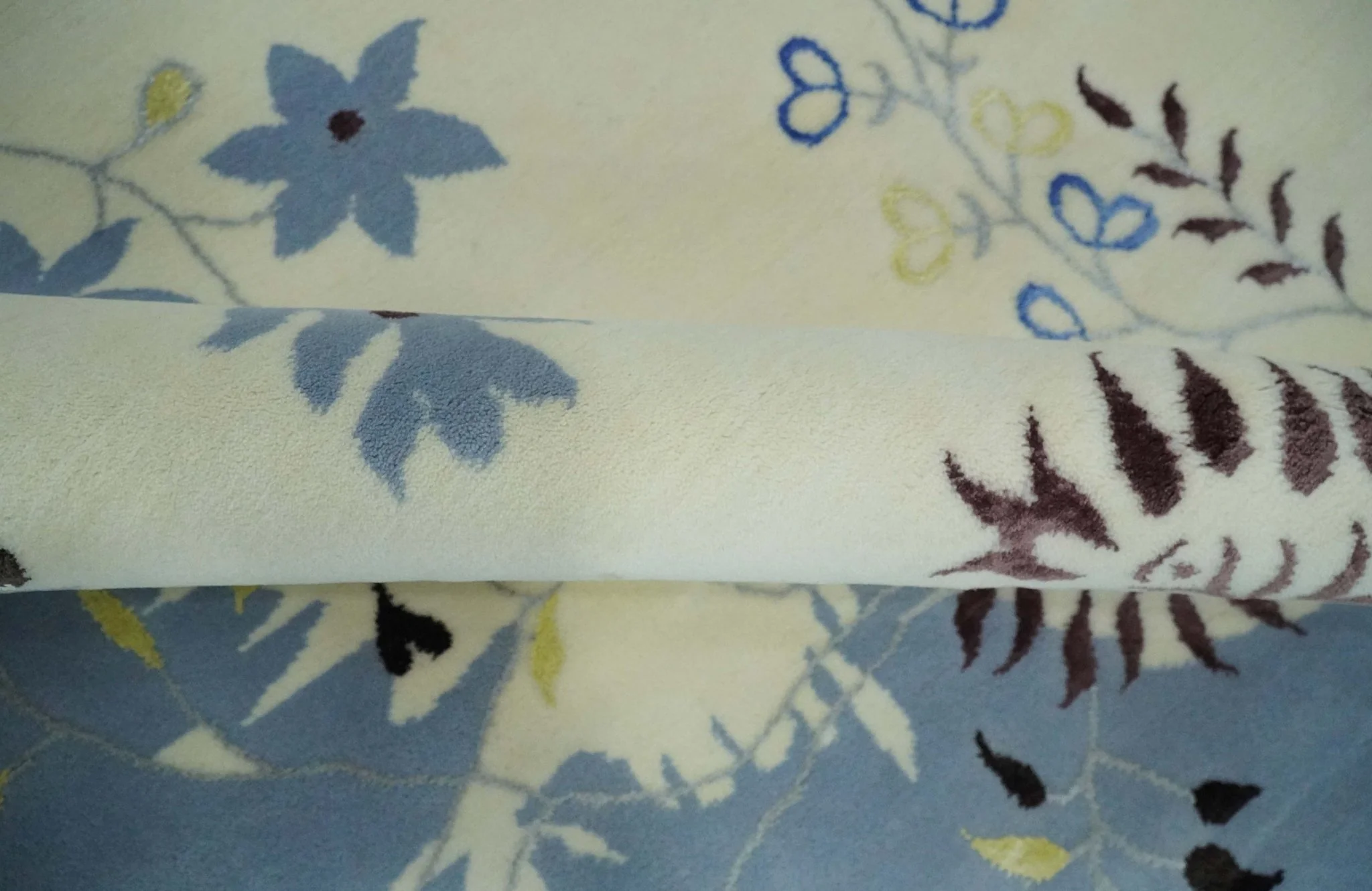 Light Blue, Ivory, Charcoal and Brown Hand Knotted Traditional Floral 6.6x10 Wool Area Rug - Image 7