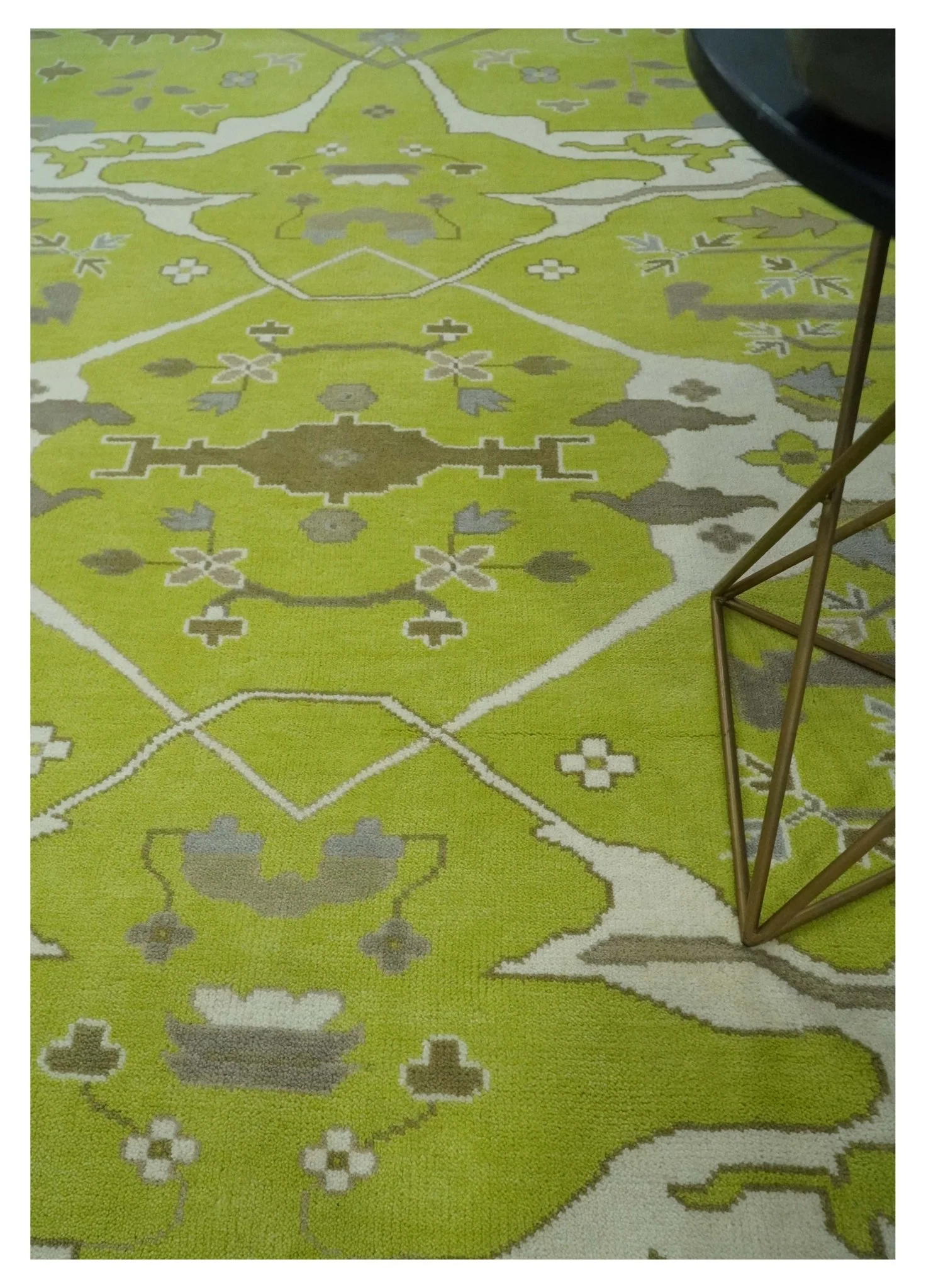 Green and Ivory Hand knotted Oriental Oushak Multi Size wool Area Rug - Image 2