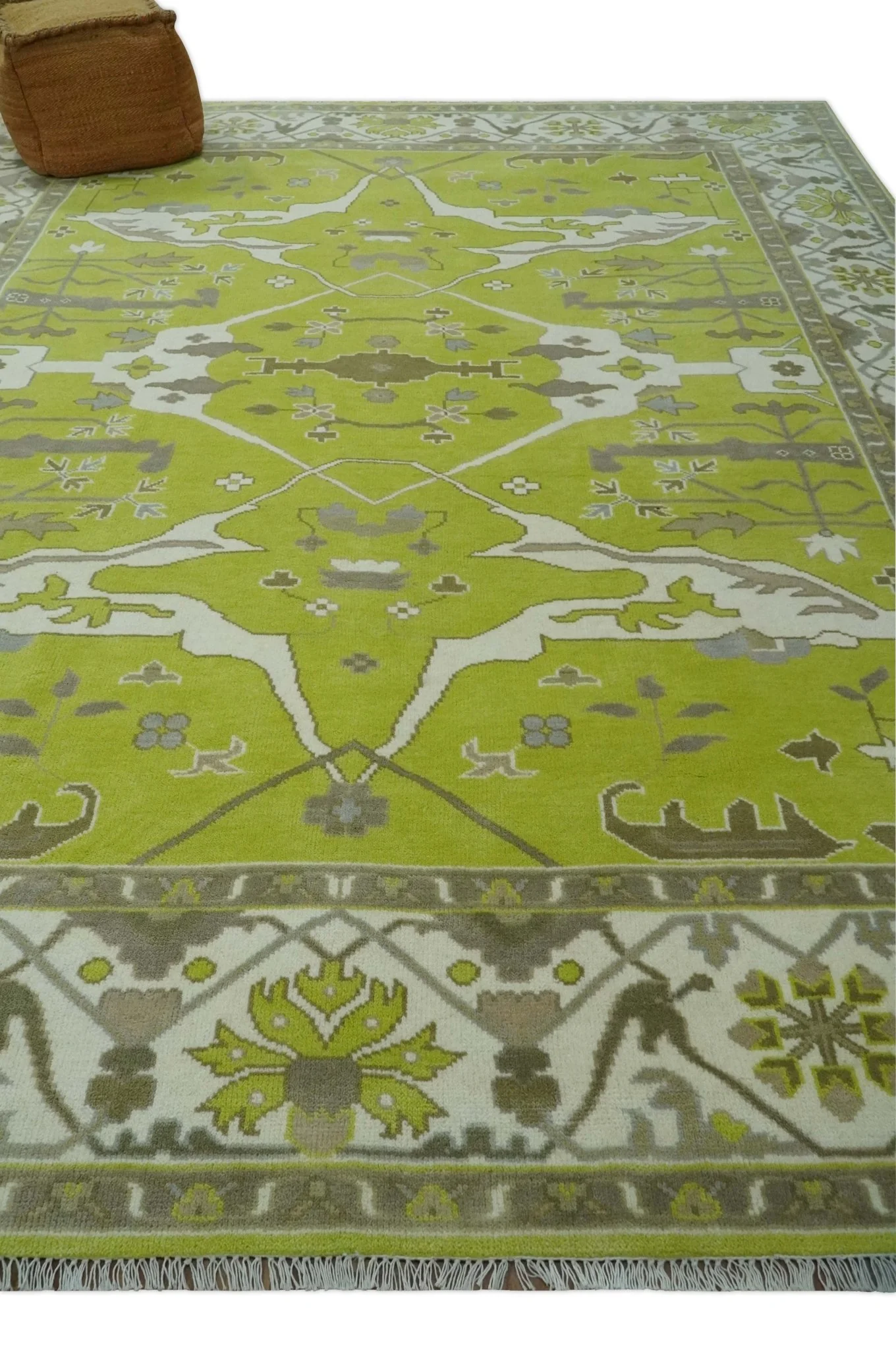 Green and Ivory Hand knotted Oriental Oushak Multi Size wool Area Rug - Image 3