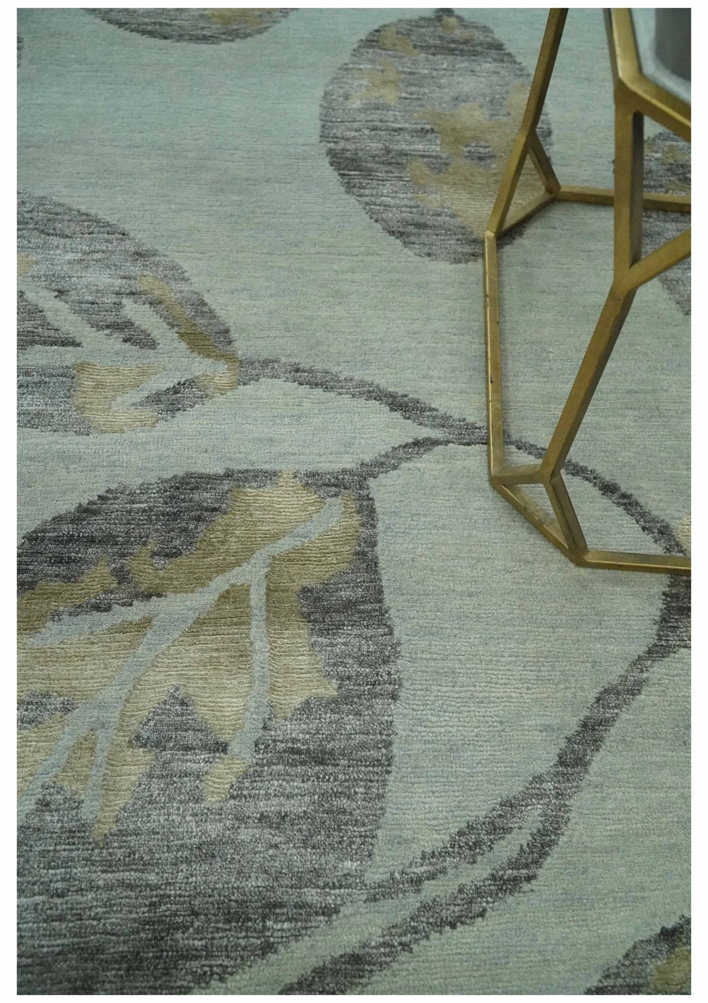 Light Green, Charcoal and Olive Leaf Design 6x9 Hand loom Wool and Viscose Area Rug - Image 2