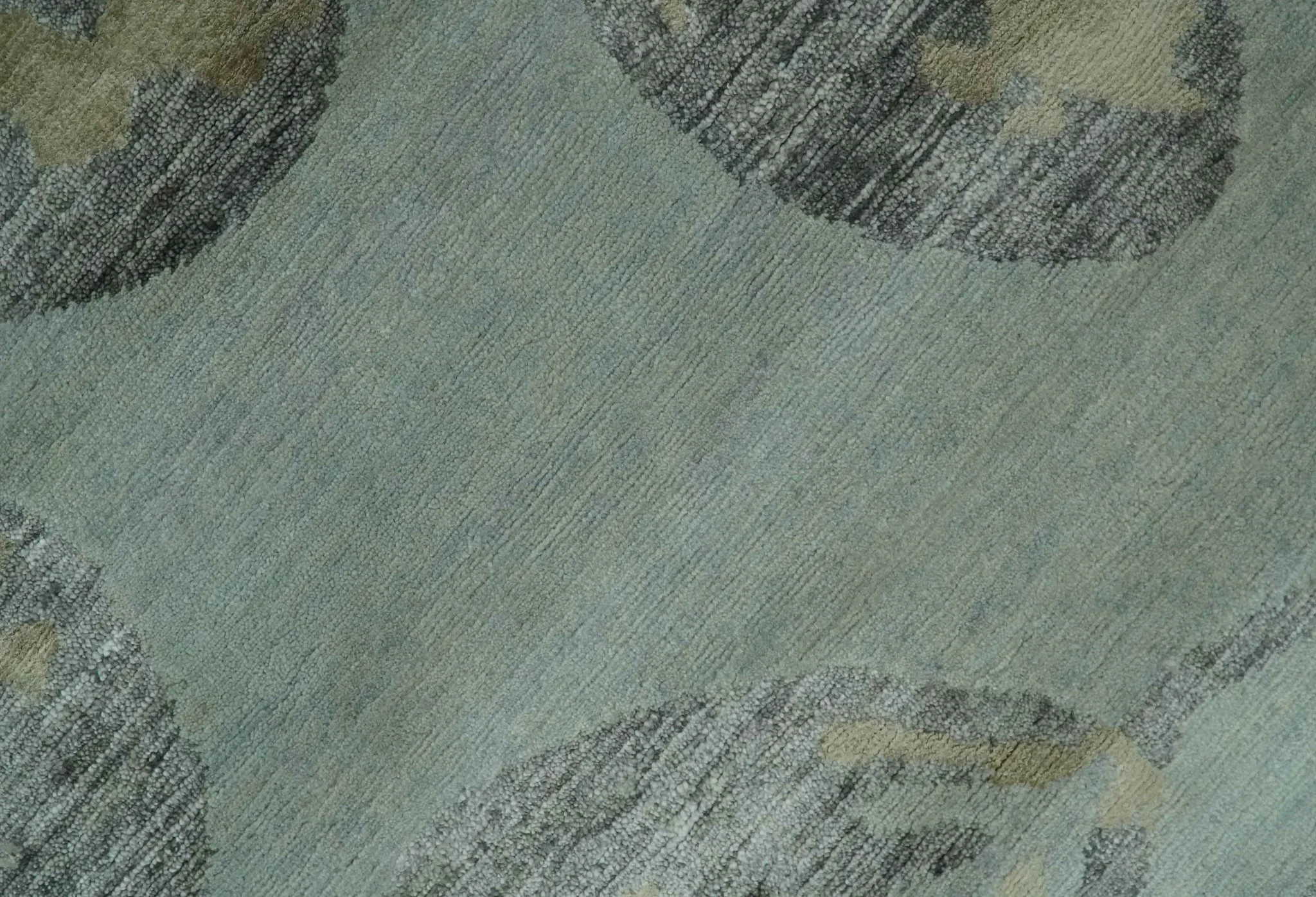 Light Green, Charcoal and Olive Leaf Design 6x9 Hand loom Wool and Viscose Area Rug - Image 4