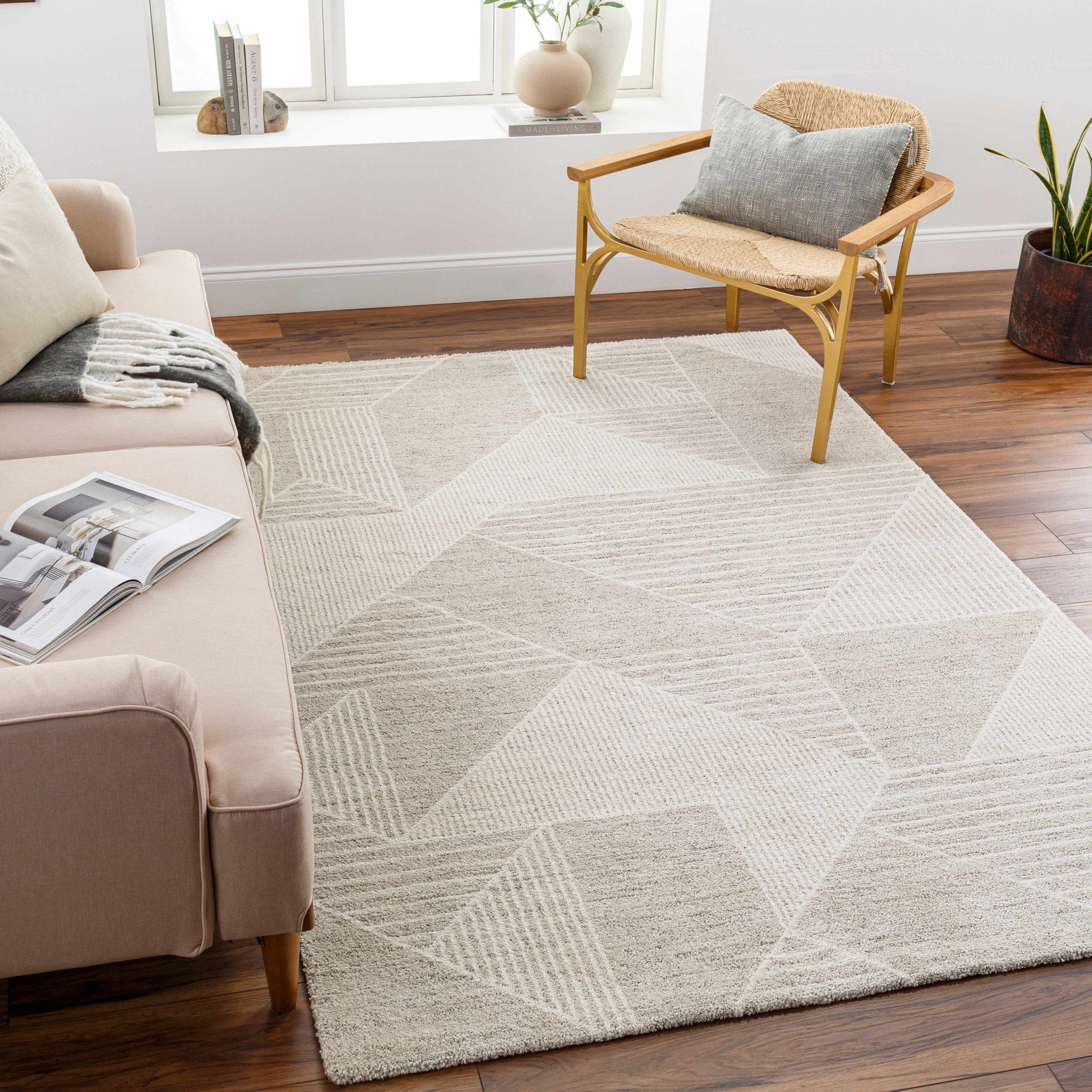 Machine Woven Beige Contemporary Style Rug - Image 3