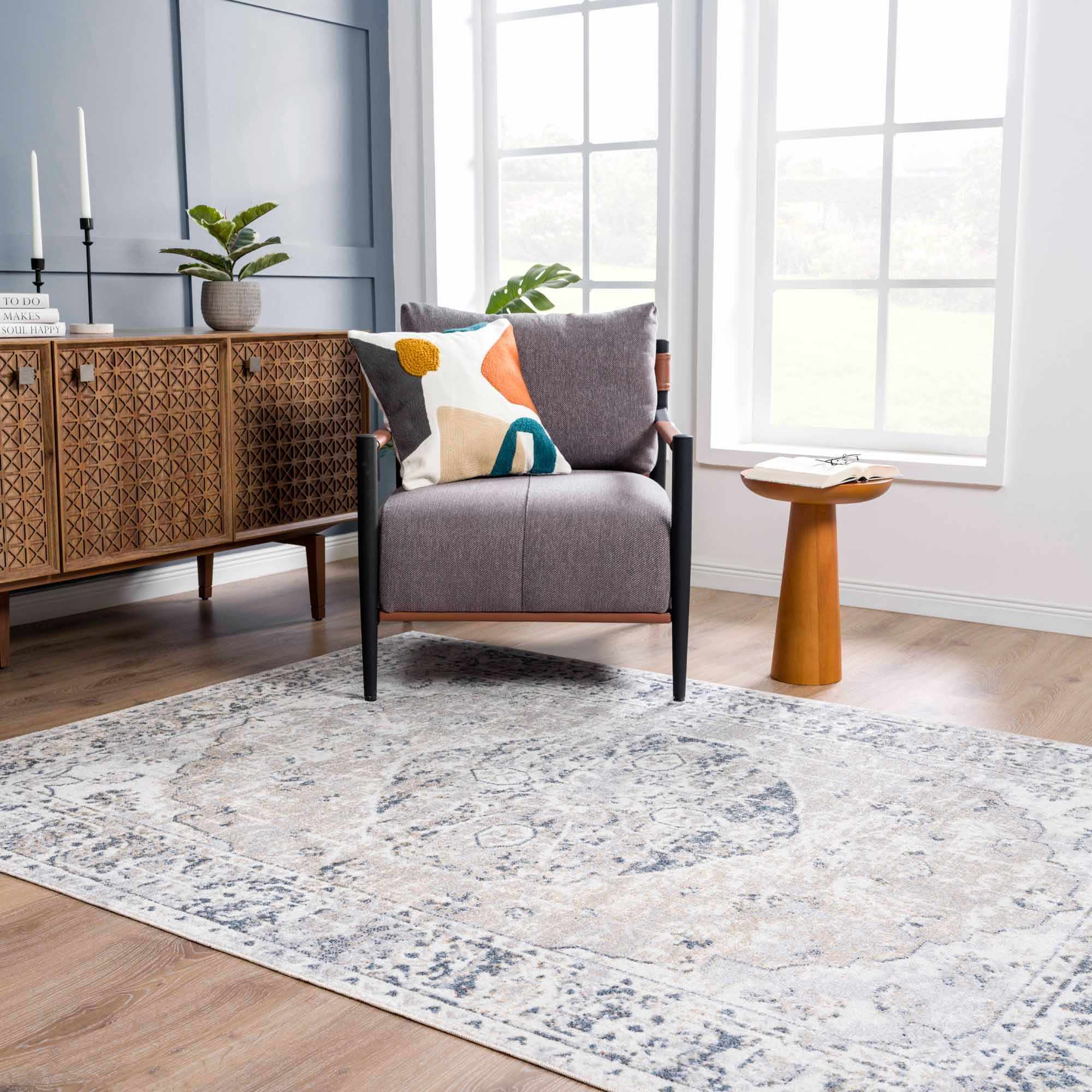 Traditional Heriz Design Beige, Silver and Charcoal washable Area Rug - Image 18