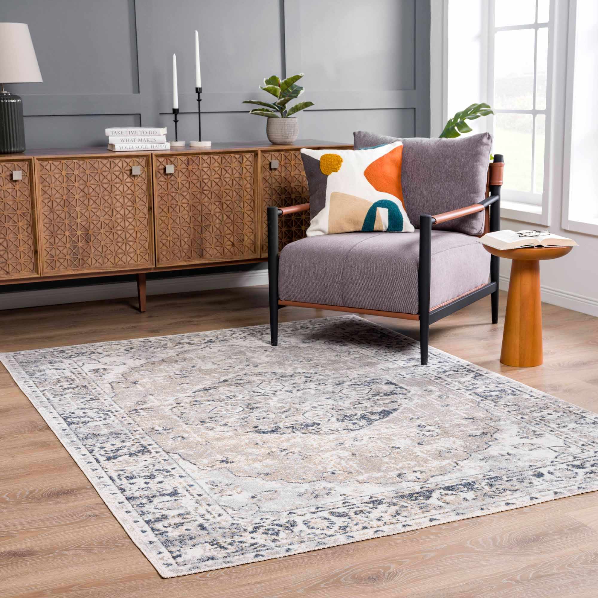 Traditional Heriz Design Beige, Silver and Charcoal washable Area Rug - Image 3