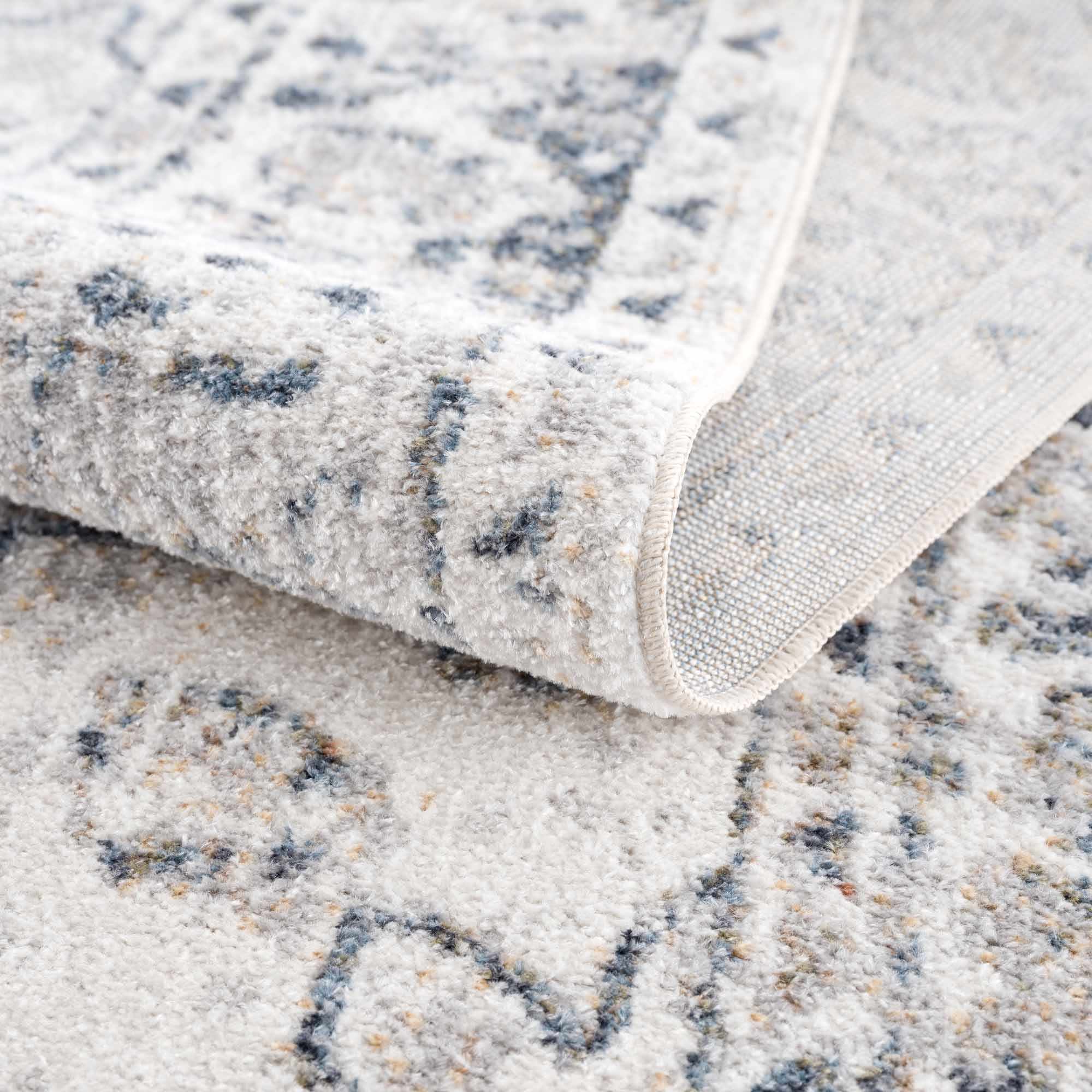 Traditional Heriz Design Beige, Silver and Charcoal washable Area Rug - Image 6
