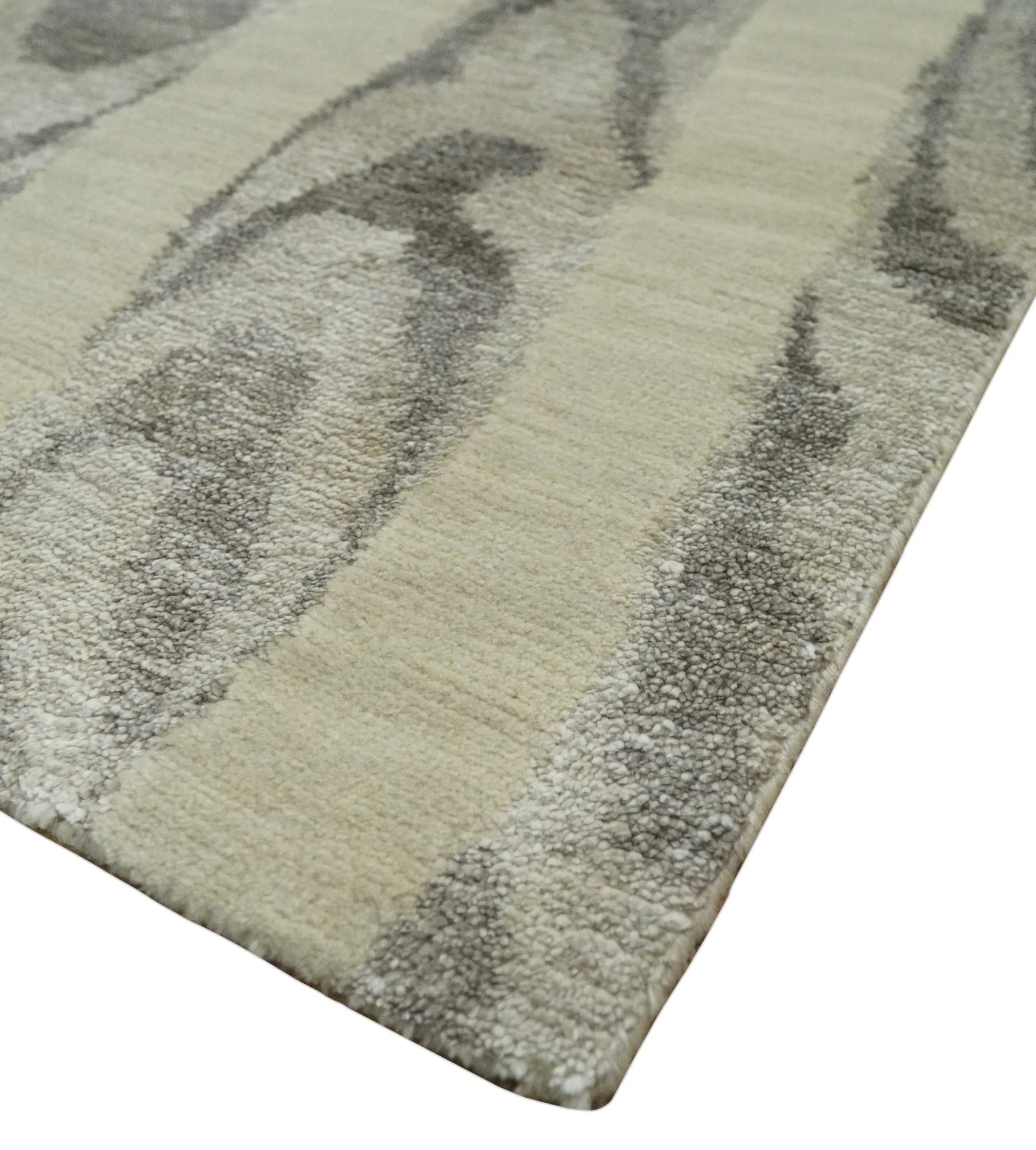 Modern Abstract 2x3 Beige and Gray Hand Knotted Entryway Wool and Silk Area Rug | TRD3367123 - Image 4
