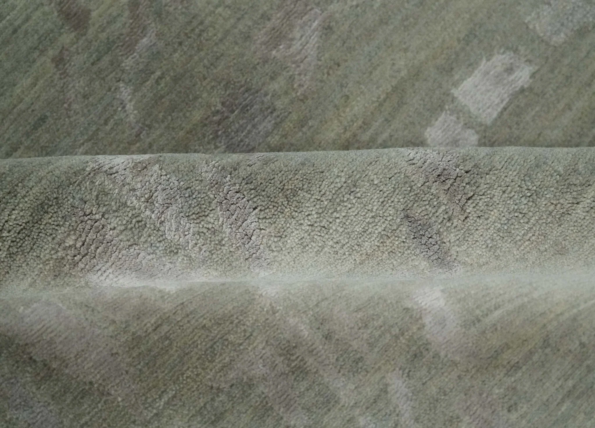 Modern Abstract 5x7 Olive and Gray Hand Knotted Wool and Silk Area Rug - Image 6