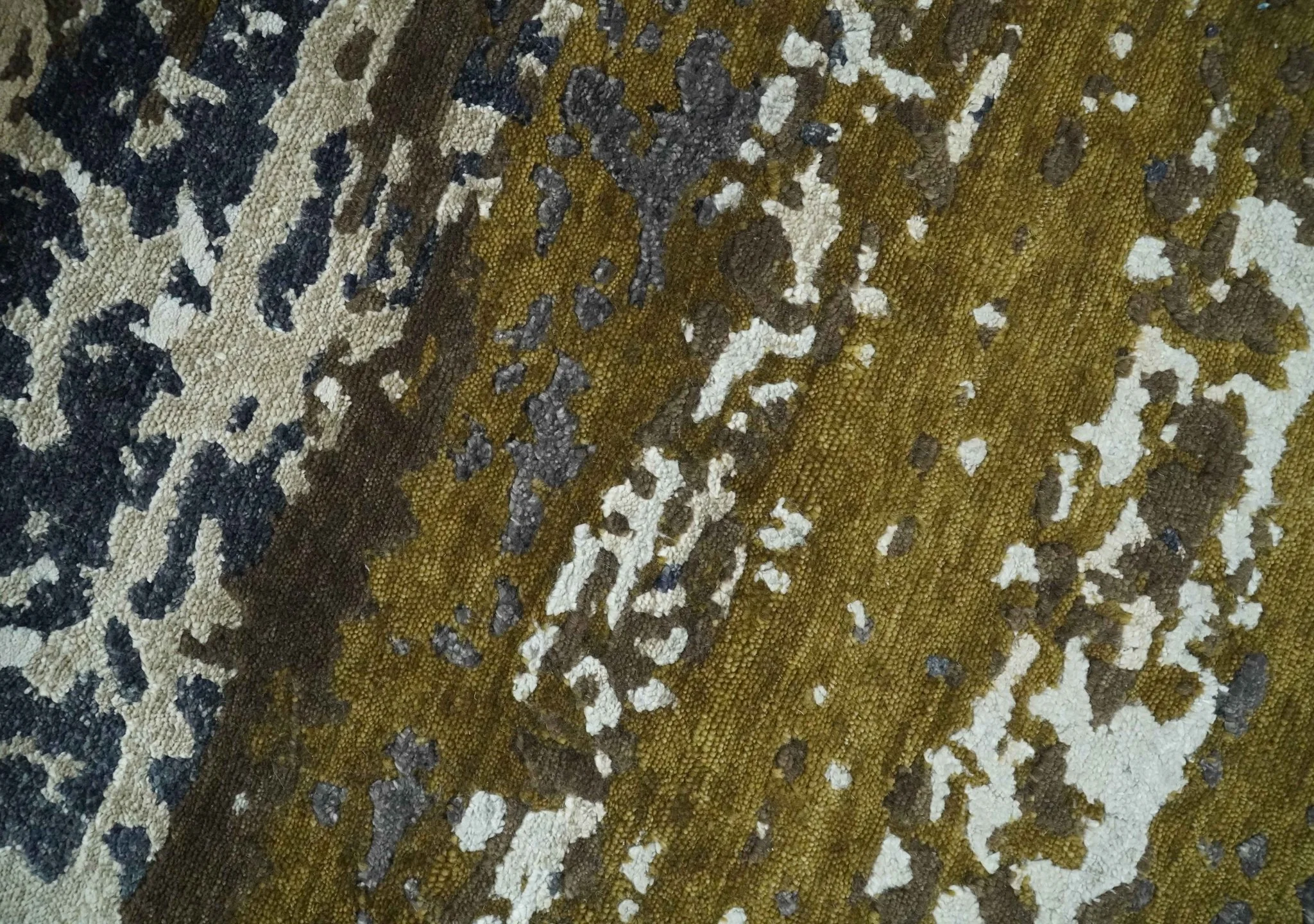 Modern Abstract 8x10 Ivory, Olive and Dark Blue Hand Knotted Bamboo Silk Area Rug - Image 4