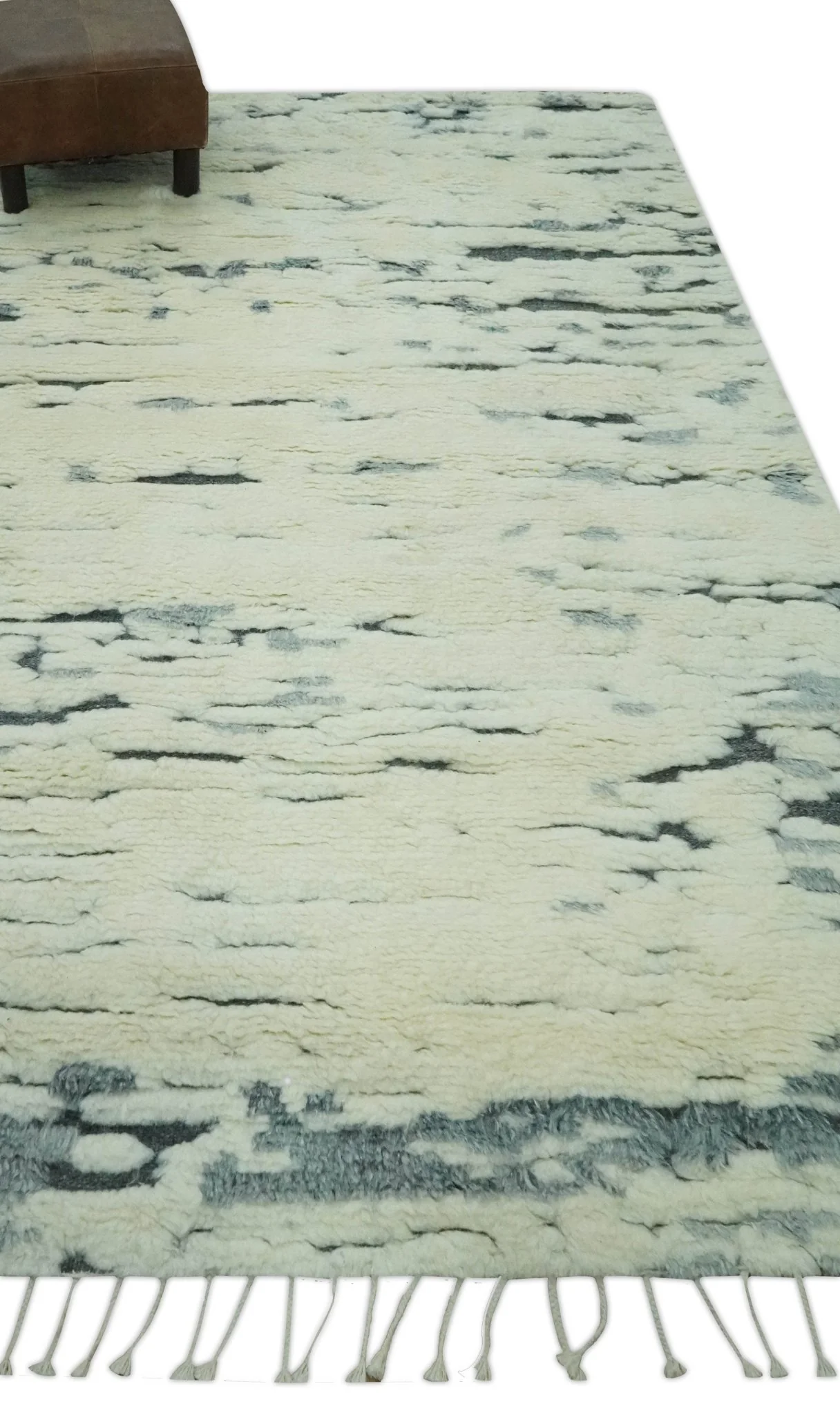 Modern Abstract Beige and Gray Hand Knotted Moroccan Style Plush Pile 5x8 wool Rug - Image 4