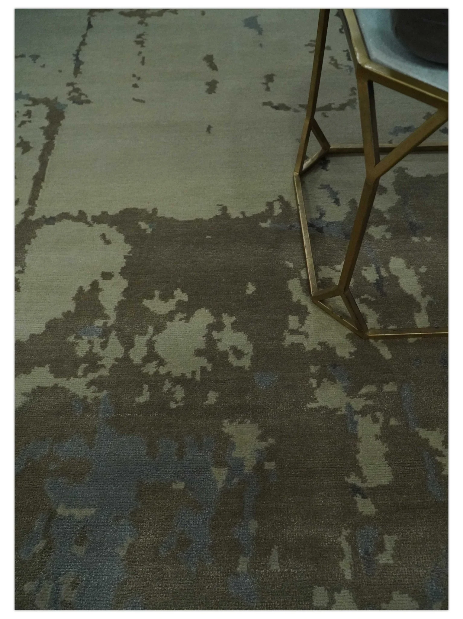 Modern abstract Beige, Olive and Gray 6x9 Hand Knotted Wool and Art Silk Area Rug - Image 3