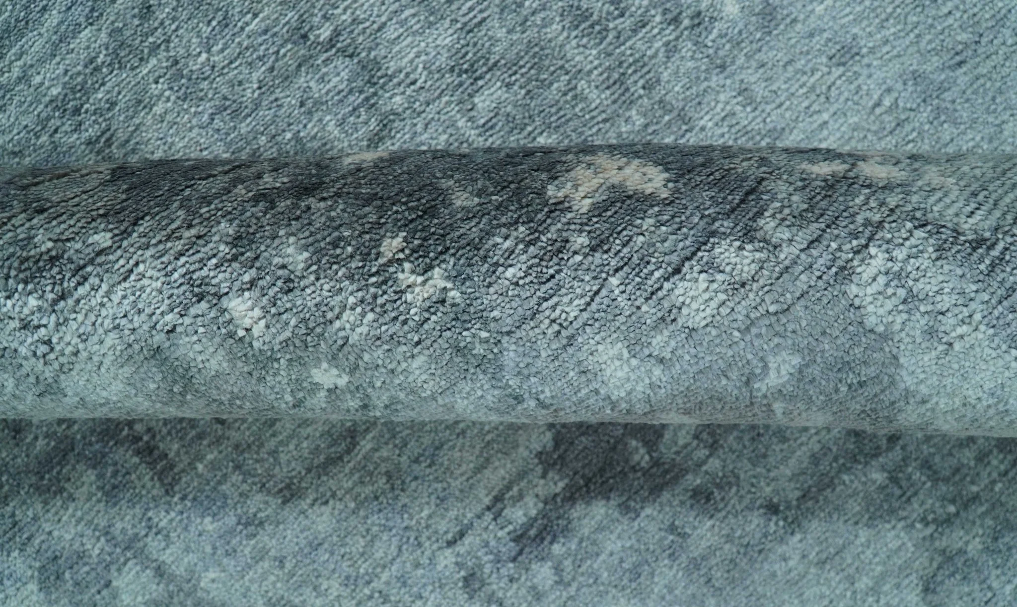 Modern Abstract Design Gray And Silver 9x11 Hand Knotted Bamboo Silk Area Rug - Image 6