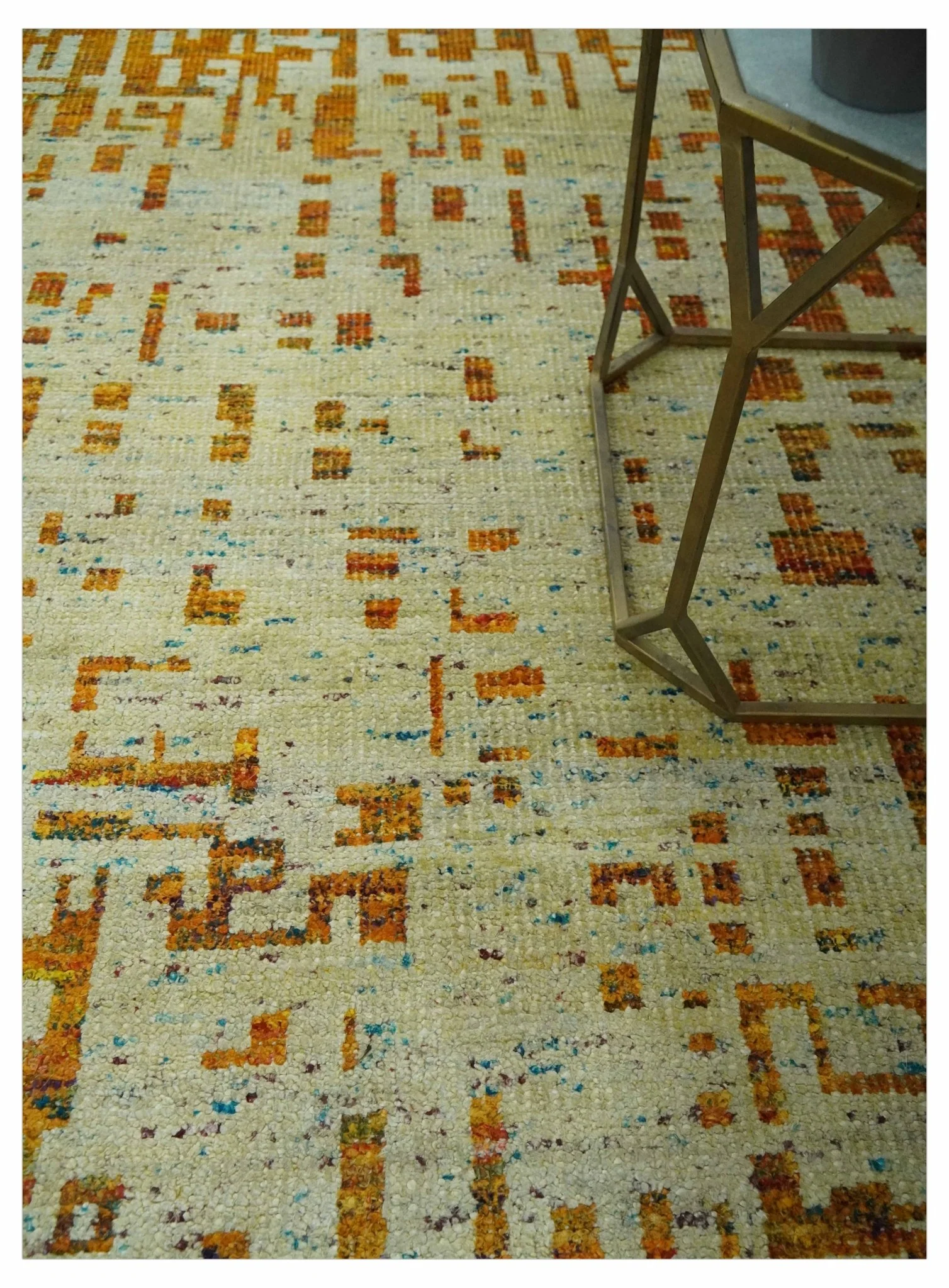 Modern Abstract 5x7 Gold and Beige Recycled Art Silk Area Rug - Image 2