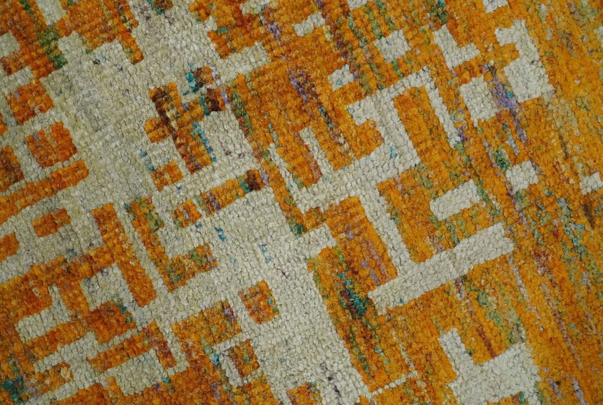 Modern Abstract 6x9 Gold and Ivory Recycled Art Silk Area Rug - Image 4