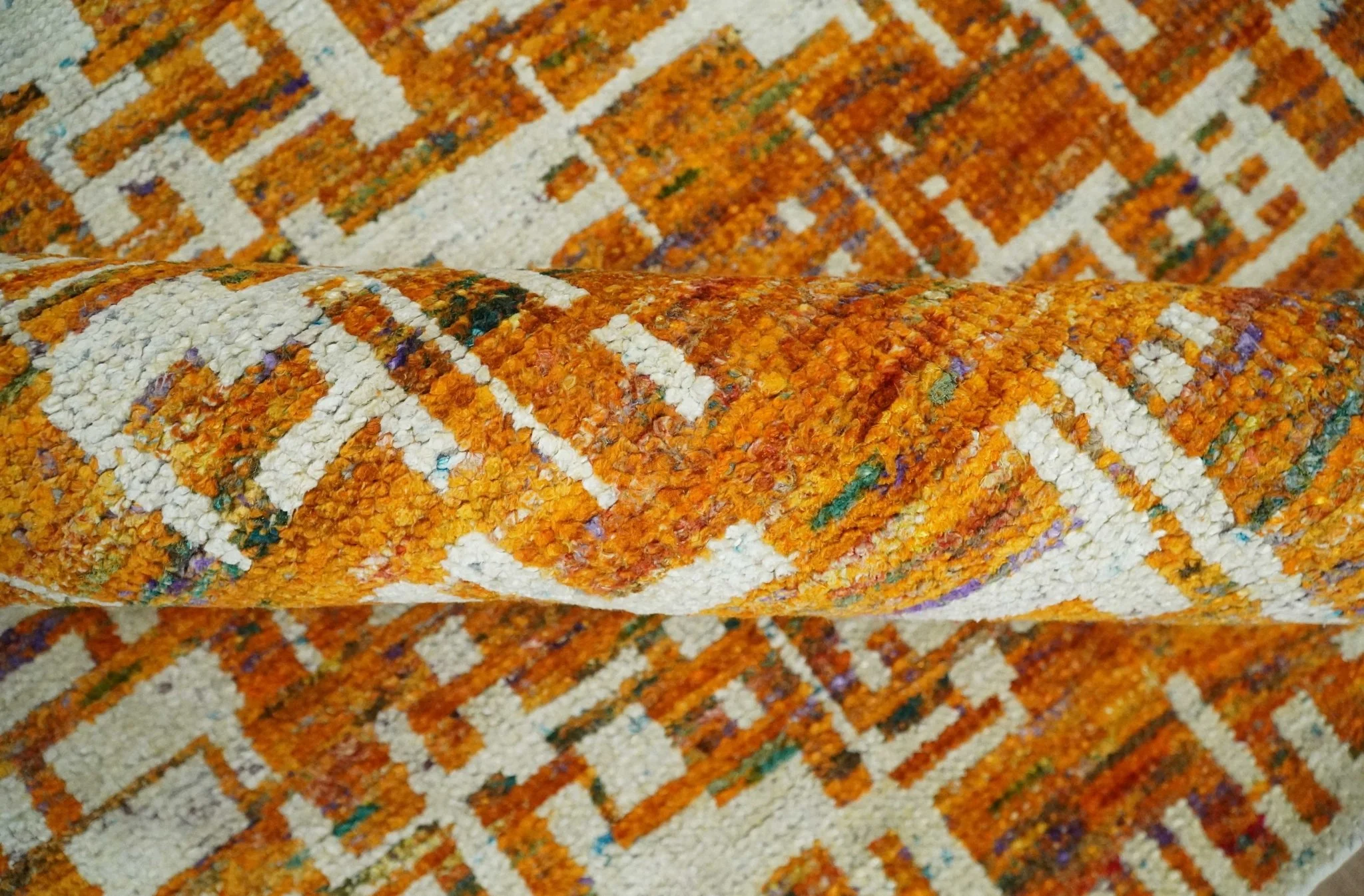 Modern Abstract 5x8 and 5.5x8.5 Gold and Ivory Recycled Art Silk Area Rug - Image 6