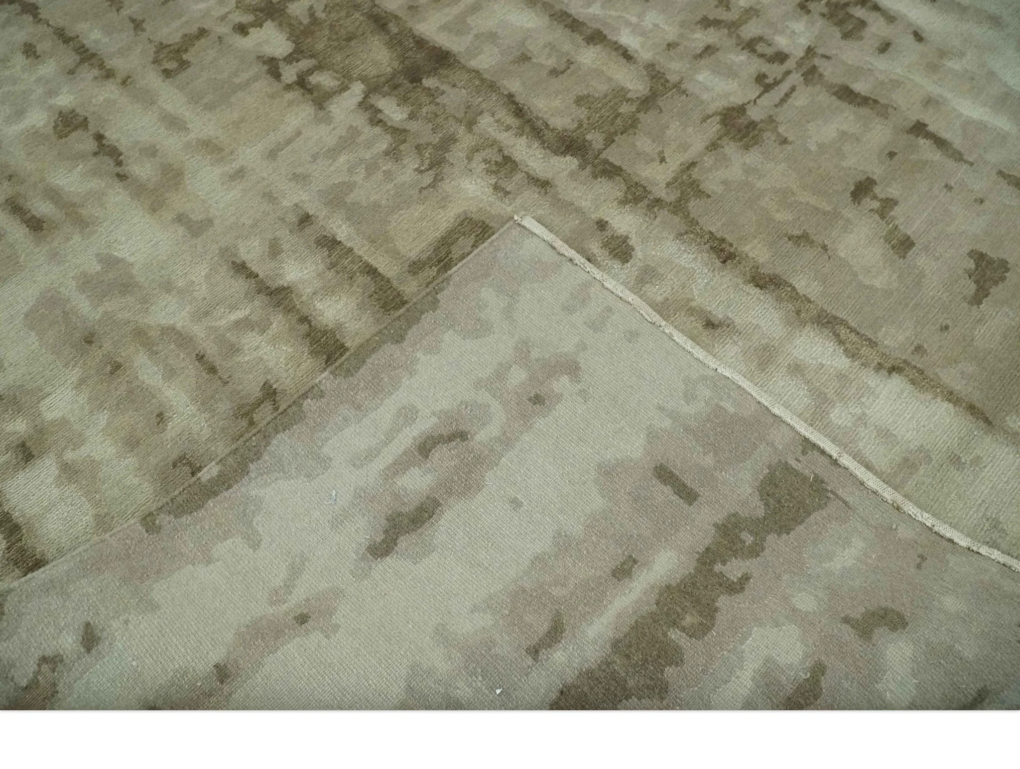 Modern Abstract Ivory, Olive and Beige Hand Knotted 6x9 wool and art silk Area Rug - Image 7
