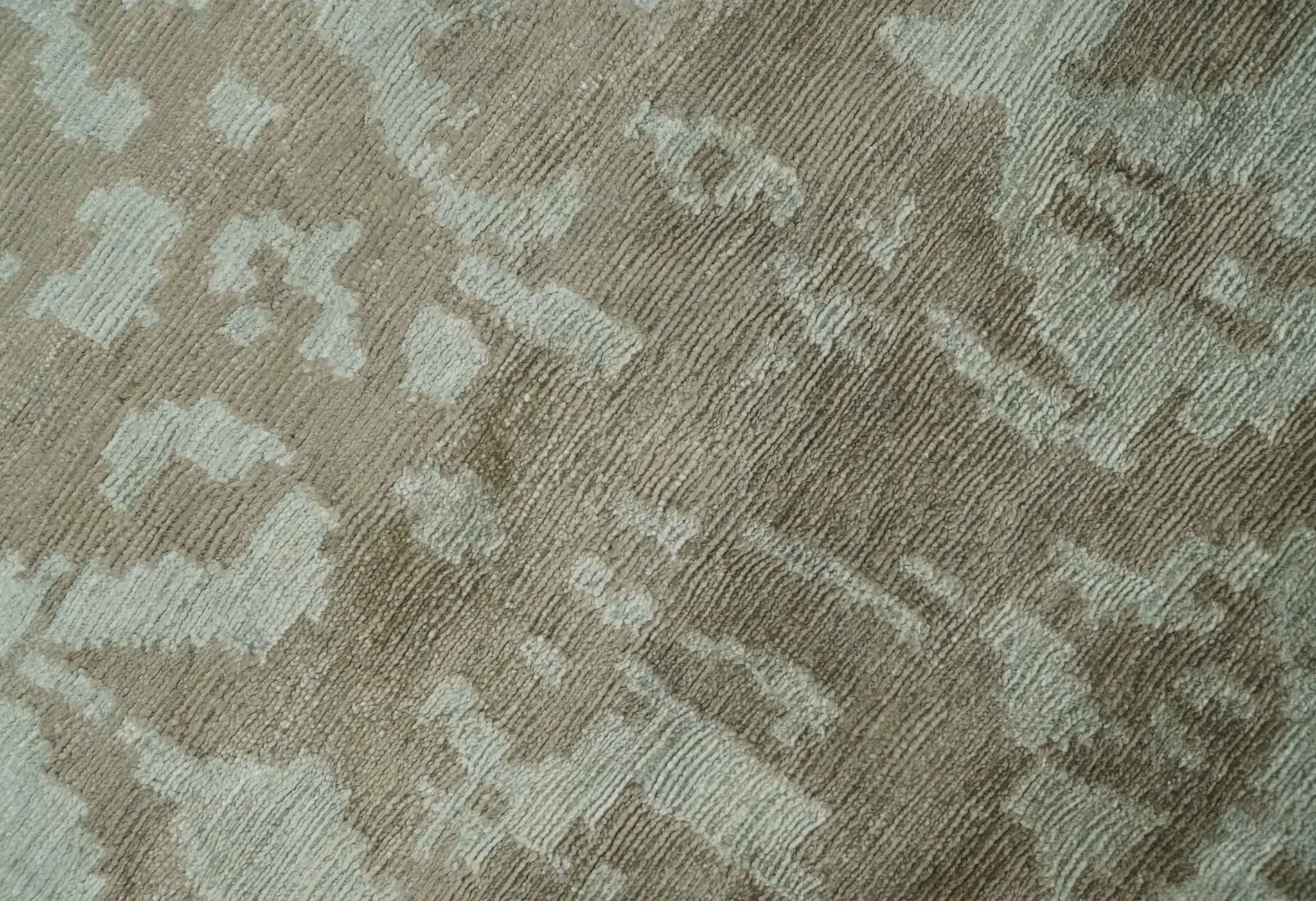 Soft and Cozy Modern Abstract Olive and Silver Hand knotted Bamboo Silk Area Rug - Image 4
