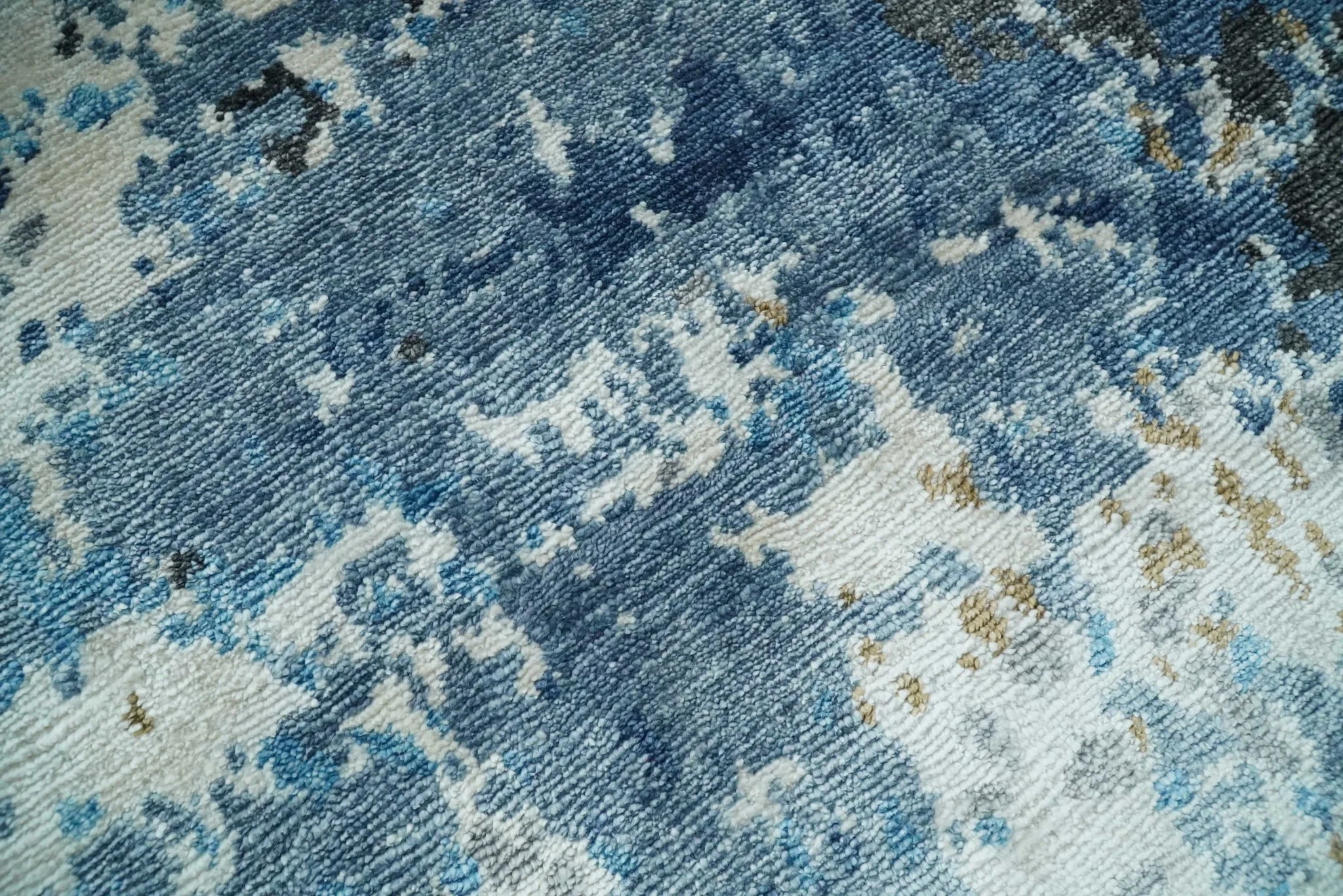 Handmade 8x10 Blue and Ivory Modern Abstract Bamboo Silk Area Rug  I TRDS1810 - Image 3