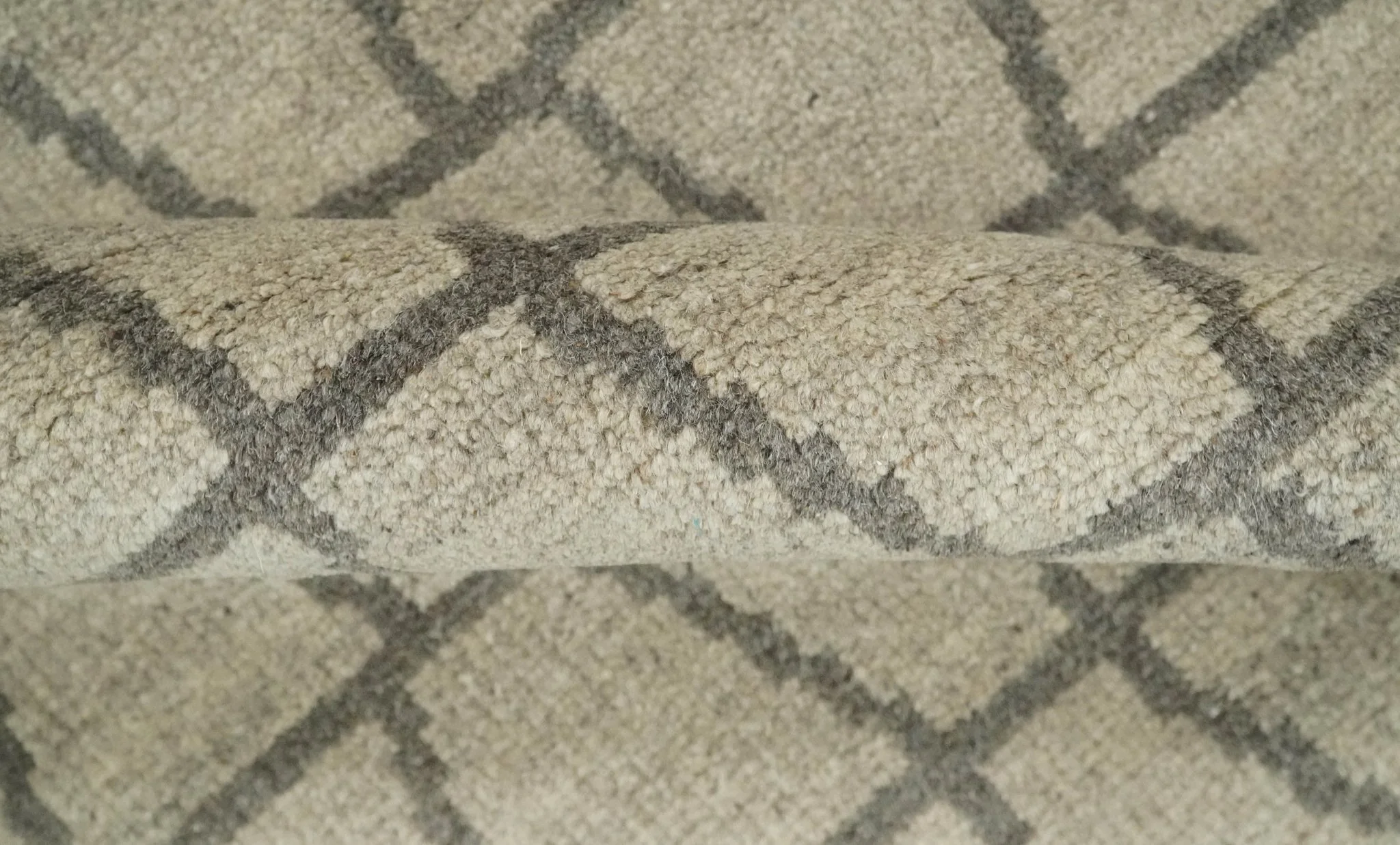 Modern Beige and Brown Geometric Scandinavian 5x7 Blended Wool Flatwoven Area Rug | HL24 - Image 7