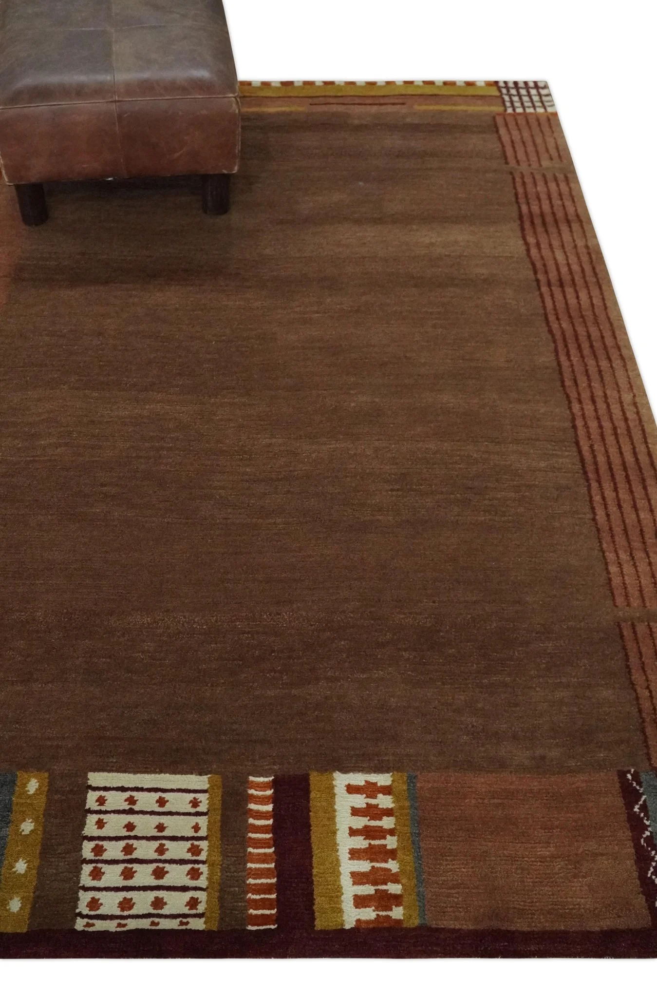 Modern Brown Geometrical Pattern Handloom 4x6 wool and Art silk Area Rug - Image 3