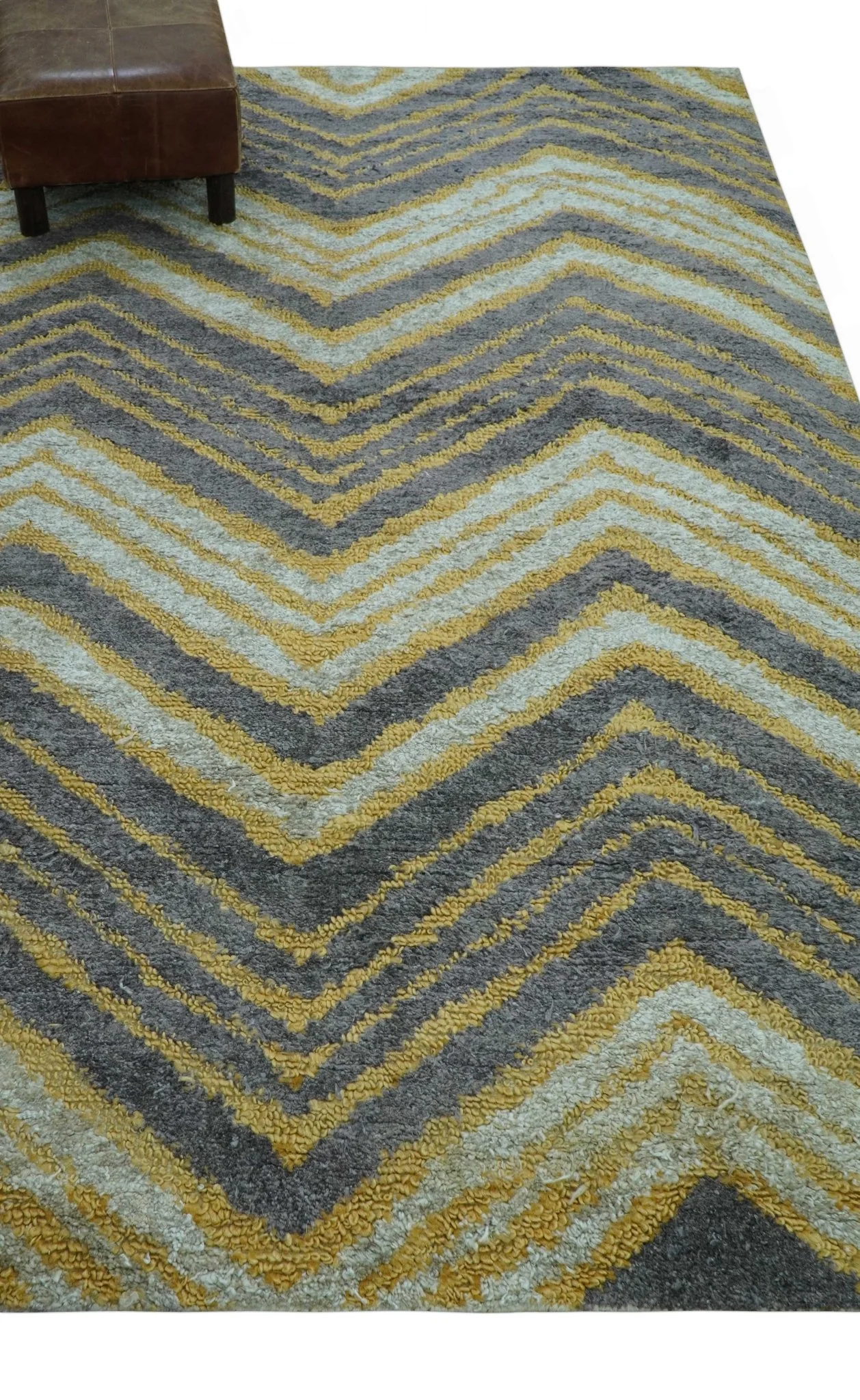 Modern Chevron Design Gold And Beige 5.6x8 Hand Knotted Bamboo Silk Area Rug - Image 9