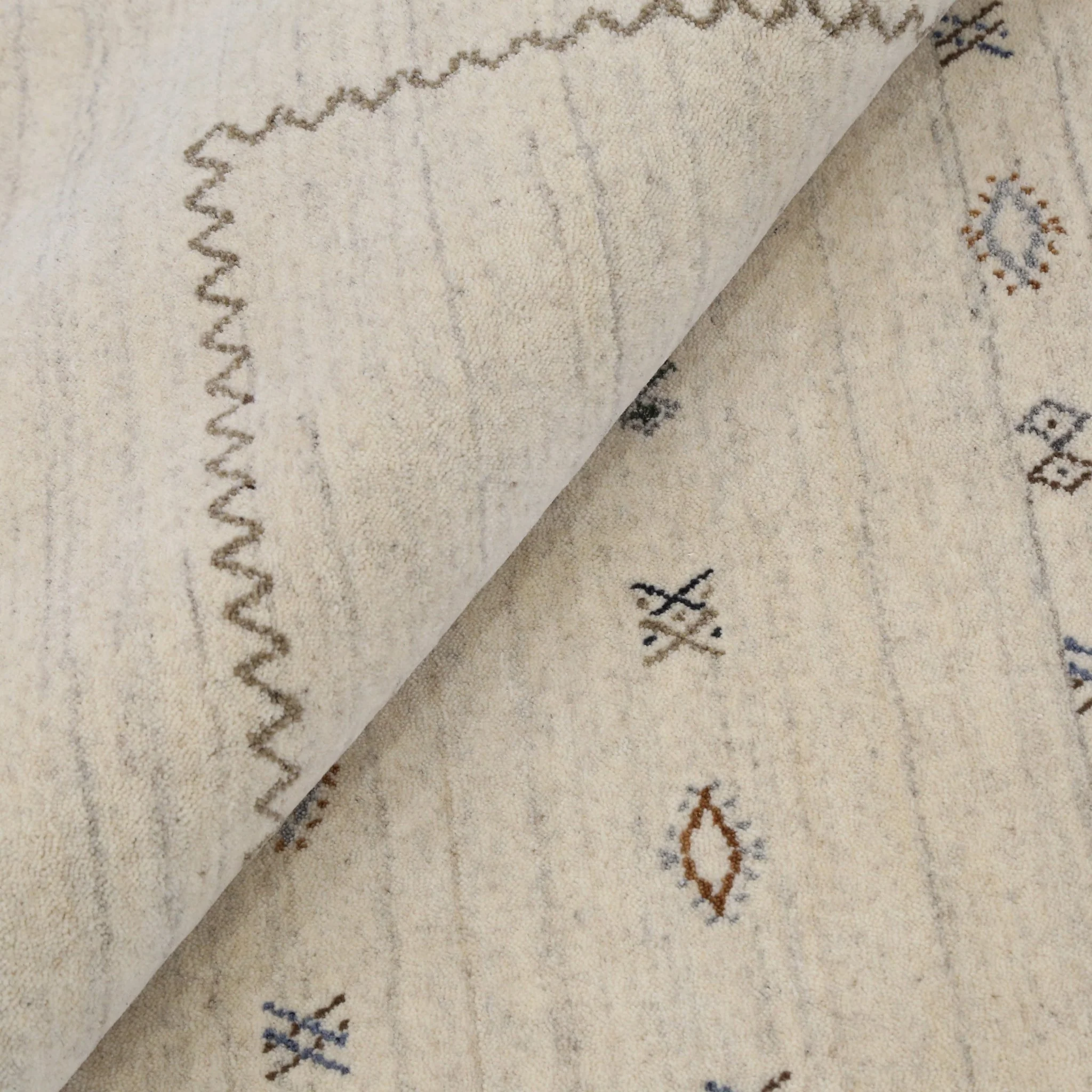 Modern Design Beige Hand Loomed Wool Area Rug - Image 9