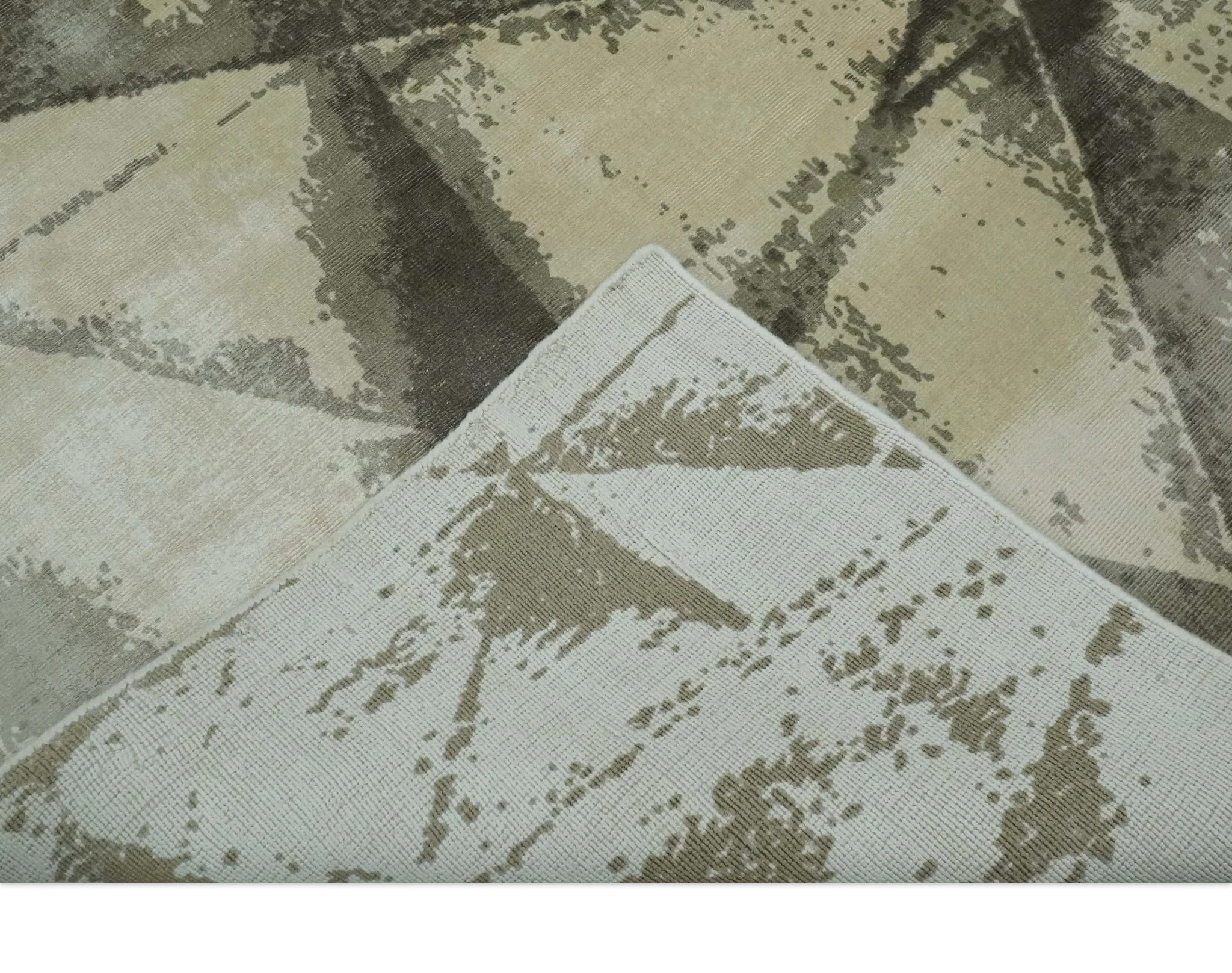 Modern Geometrical Diamond Cut Design Beige and Gray 5x8 Hand loom Viscose Area Rug - Image 8