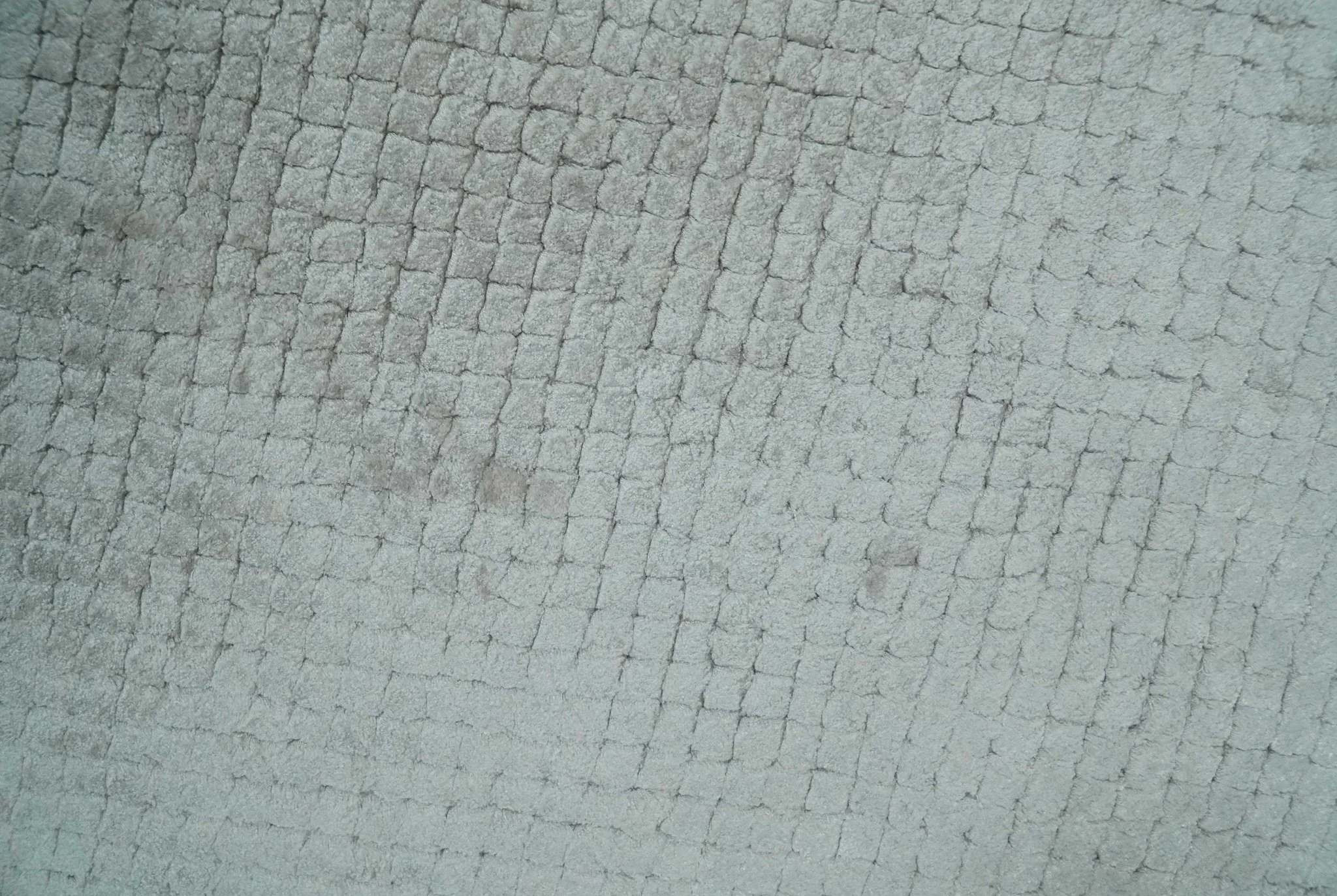 Modern Geometrical Hand carved Square Hand Made 2x3 Silver Art silk Area Rug - Image 2