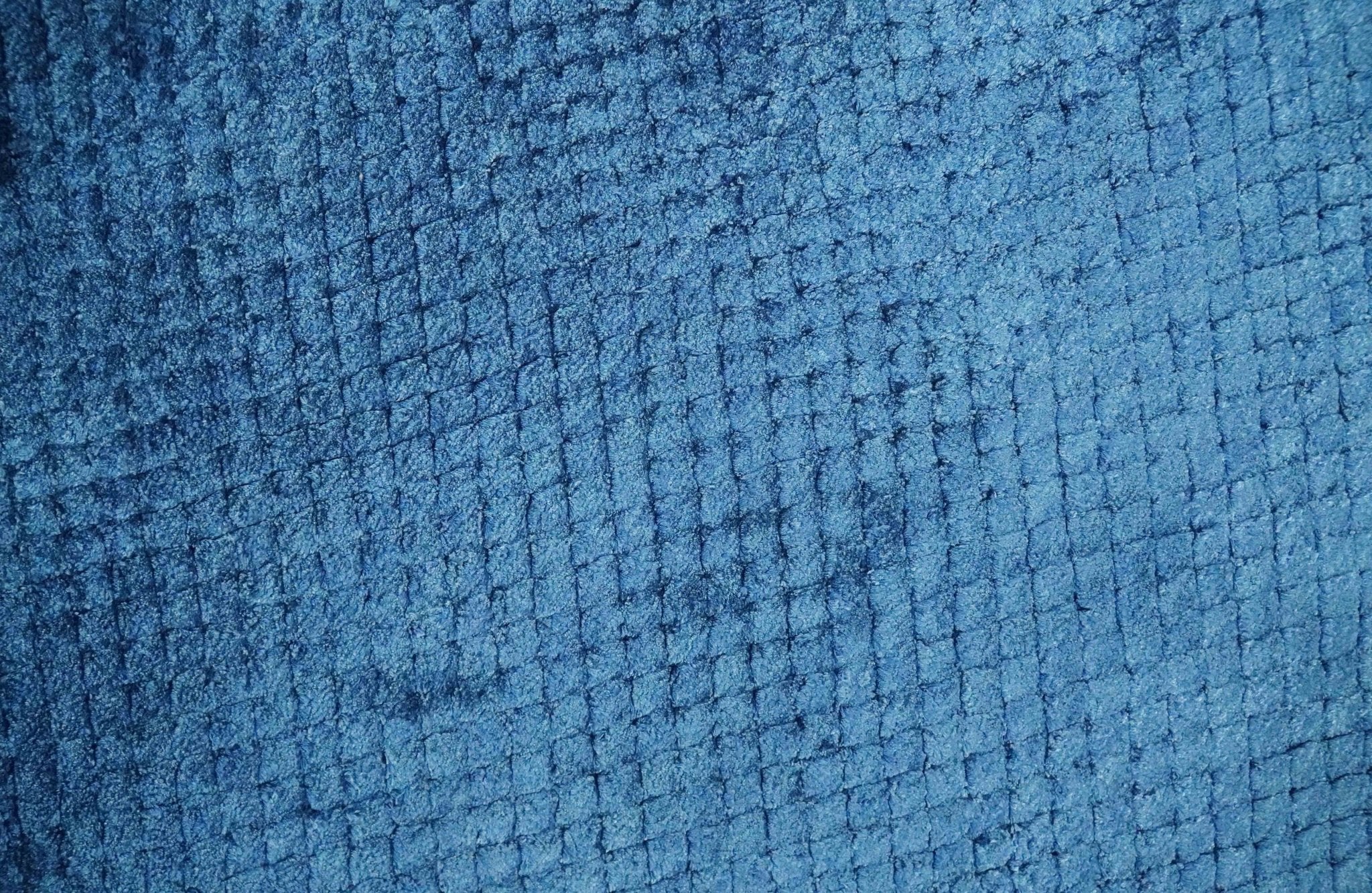 Modern Geometrical Cross Square Hand Made 2x4 Blue Art silk Area Rug - Image 2