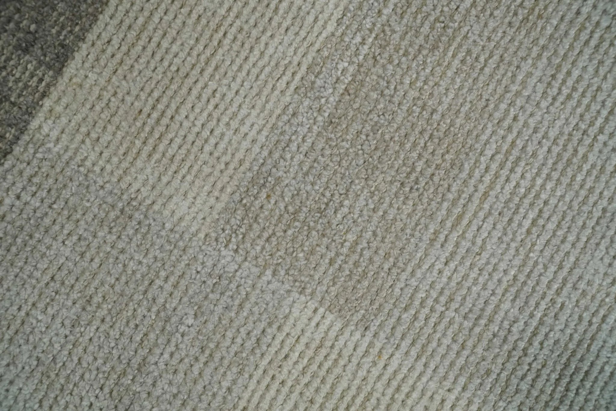 Modern Geometrical Hand knotted 2x3 Gray, Beige and Silver Area Rug | N5323 - Image 2