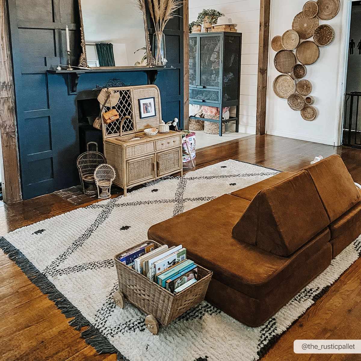 Modern Geometrical Ivory and Charcoal Stripes texture area rug - Image 2