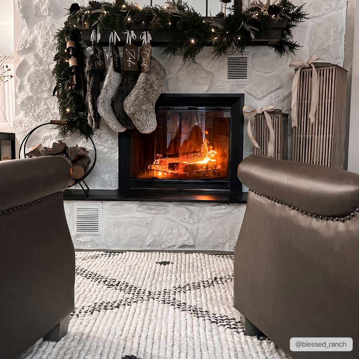 Modern Geometrical Ivory and Charcoal Stripes texture area rug - Image 3