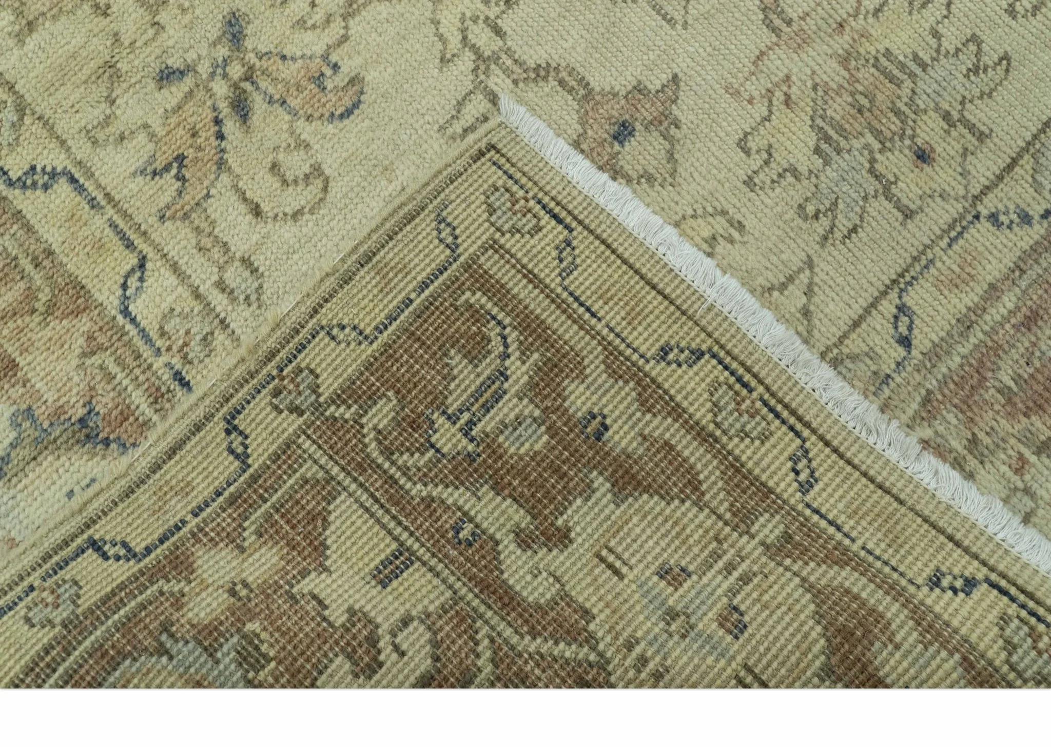 Heriz Traditional Design Beige And Blue 5.6x8 Hand Knotted Wool Area Rug - Image 8