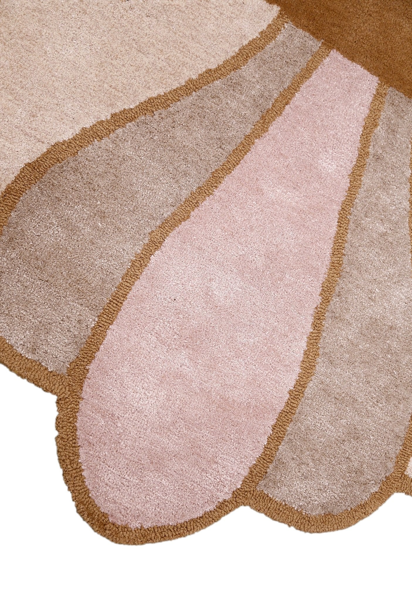 Modern Petal Camel Hand Tufted 5x8 Wool Area Rug - Image 3