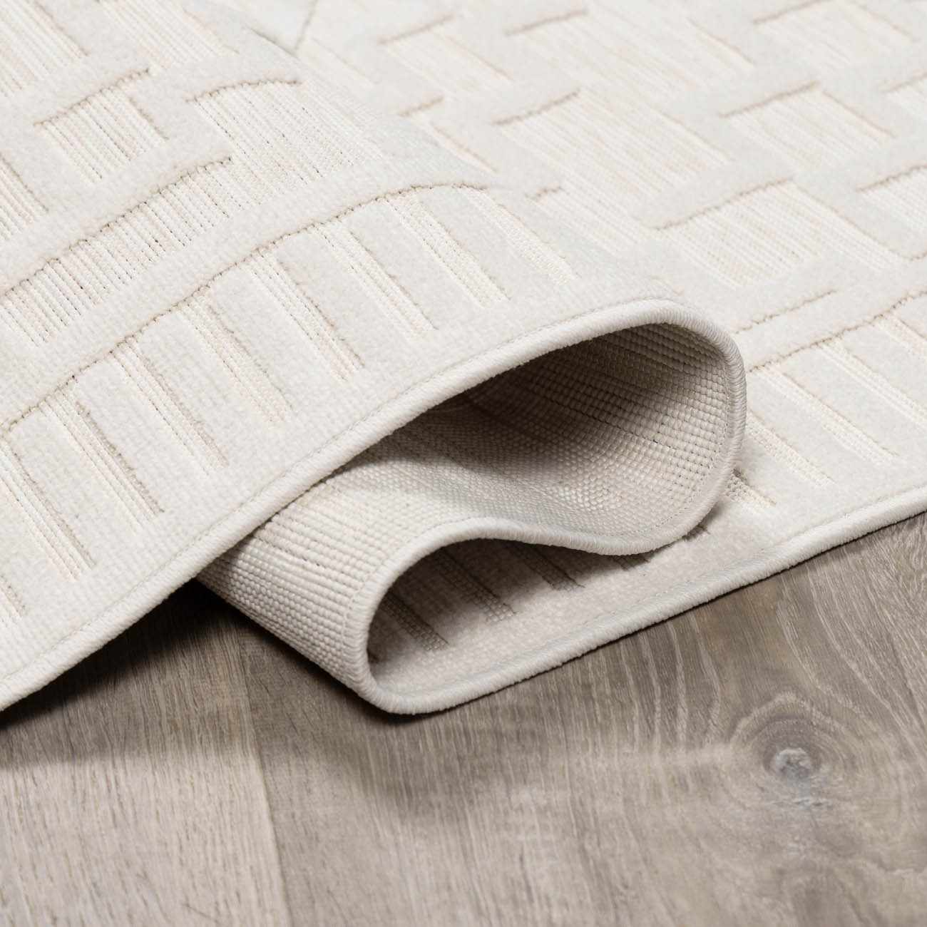 Modern Plumtree Off-White Machine Woven Outdoor Rug - Image 4