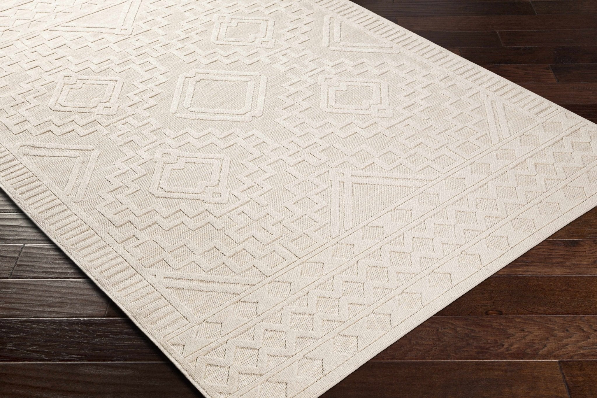 Modern Plumtree Off-White Machine Woven Outdoor Rug - Image 7