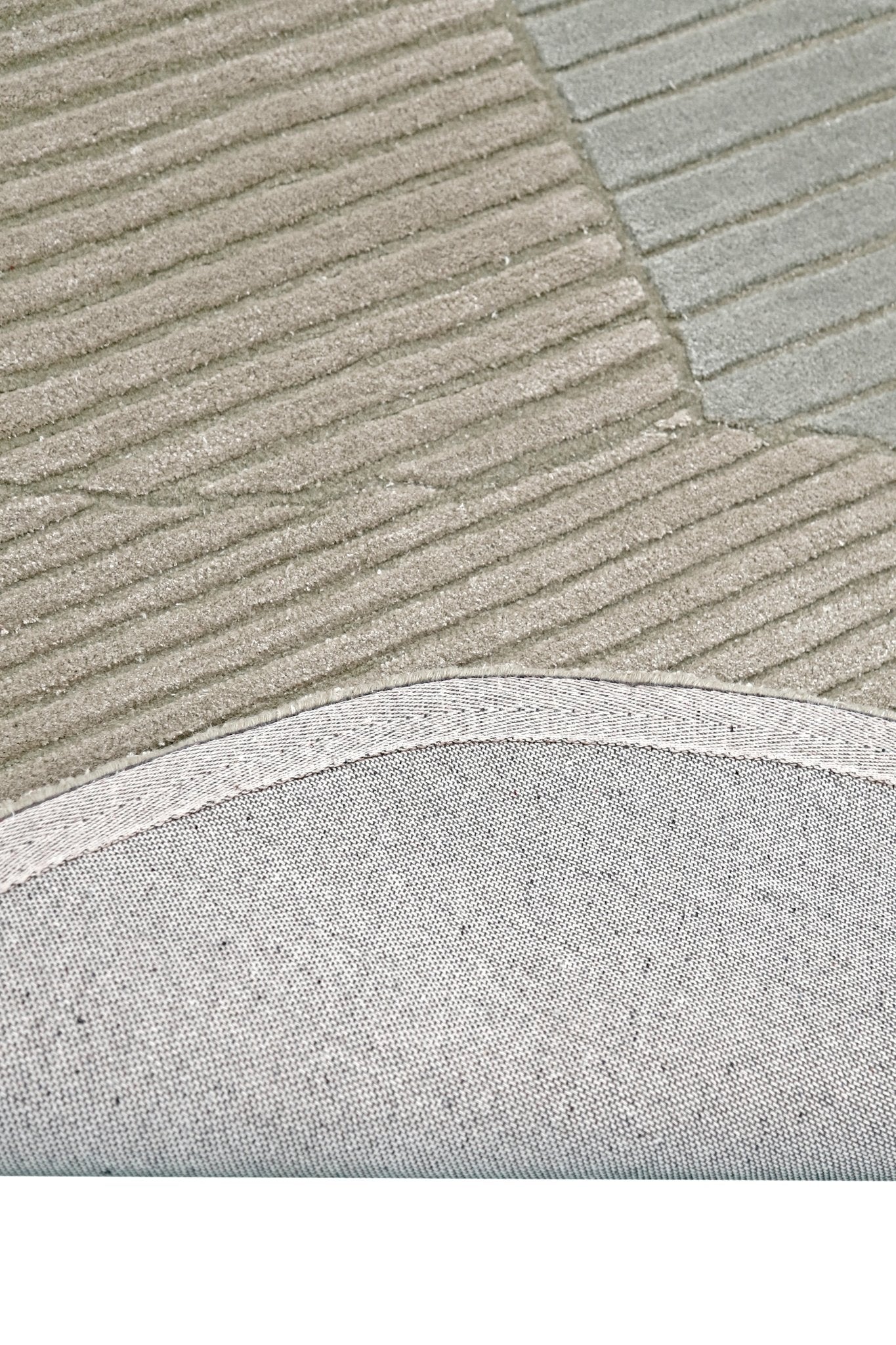 Stone Modern Ripple Beige And Gray Hand Tufted 5x7 Wool Rug - Image 4