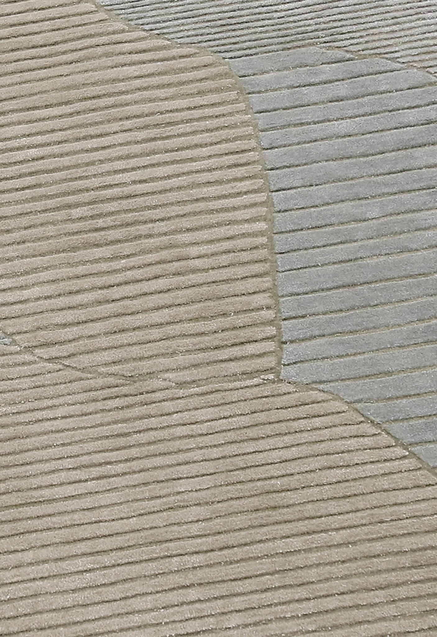 Stone Modern Ripple Beige And Gray Hand Tufted 5x7 Wool Rug - Image 6