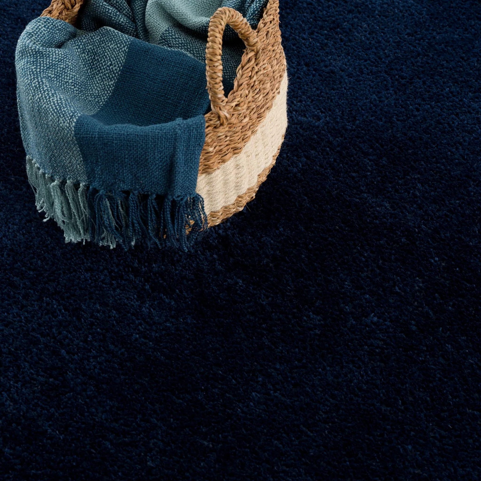 Modern Solid Blue Plush Pile Moroccan Area Rug - Image 10