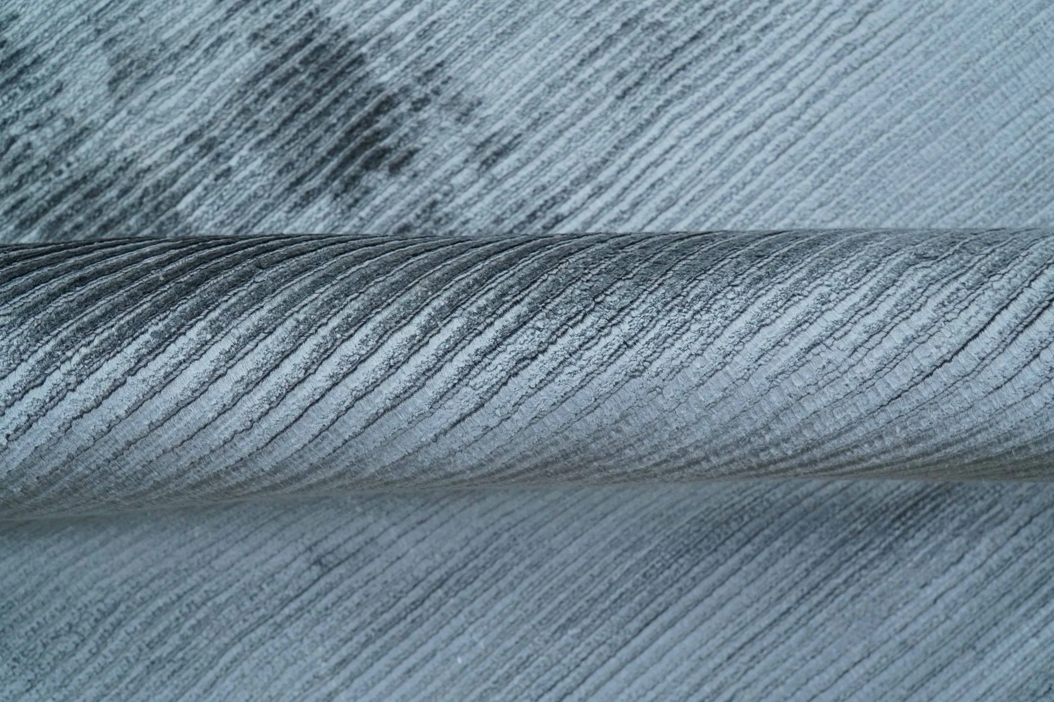 Modern Solid Design Blue Hand Loom 8.8x12 Art Silk Area Rug - Image 7