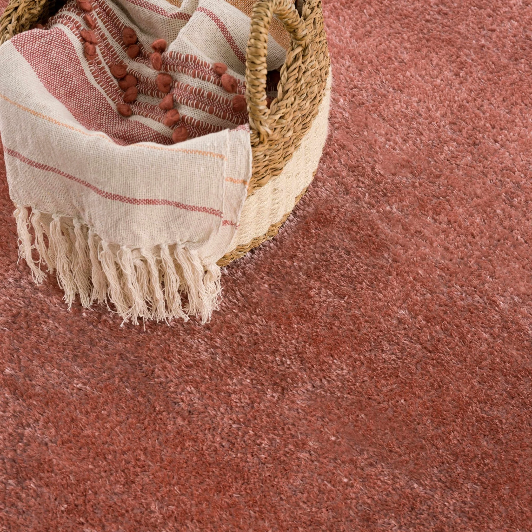Modern Solid Peach Plush Pile Moroccan Style Area Rug - Image 11