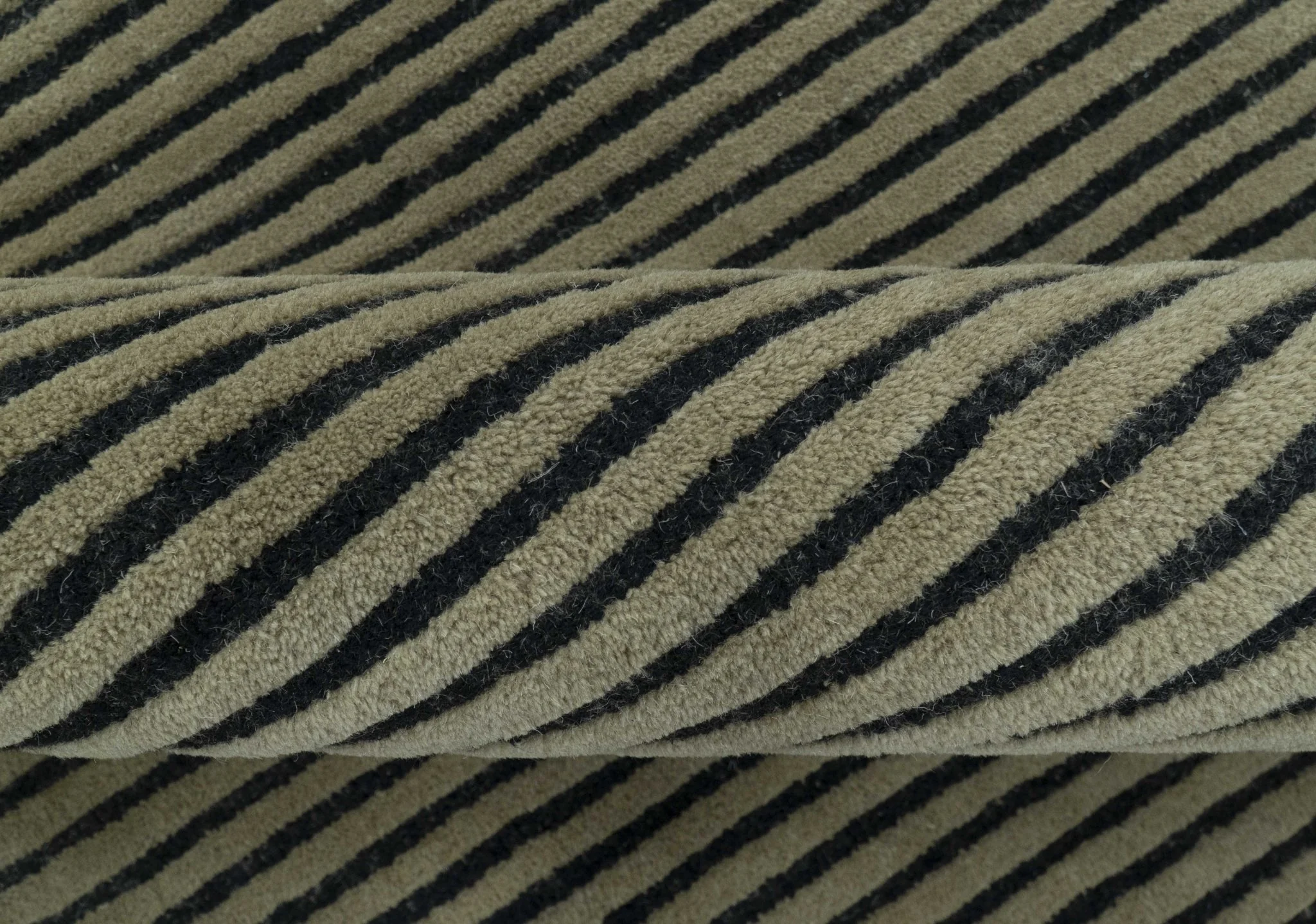 Modern Stripes Design Black And Brown 8x10 Hand Tufted Wool Area Rug - Image 7