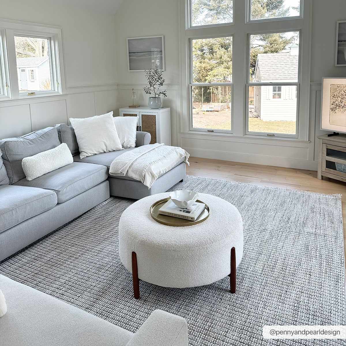 Modern Style Flatwoven Cream Area Rug - Image 3