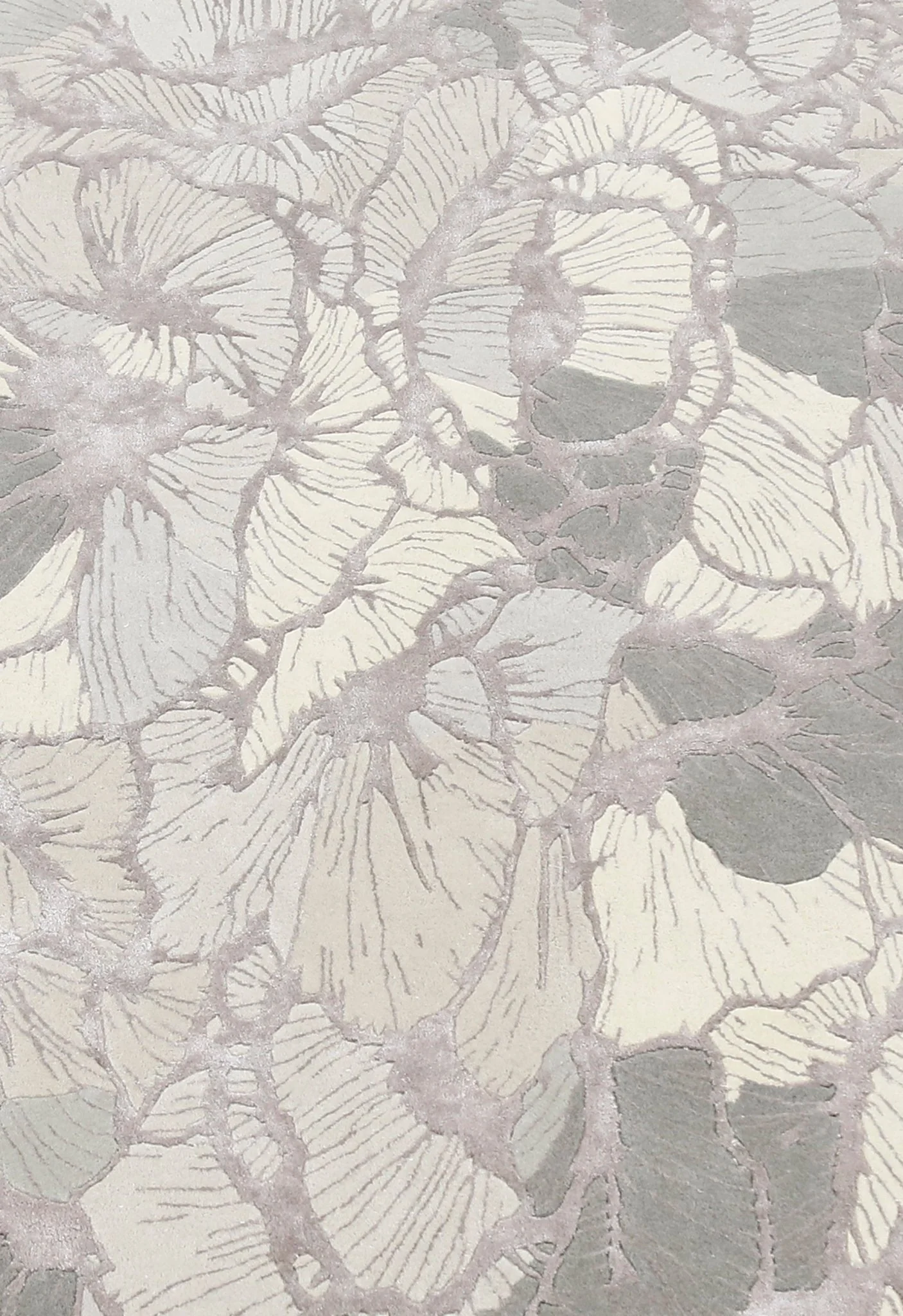 Petals Modern Gray Hand Tufted 5x7 Wool Area Rug - Image 7