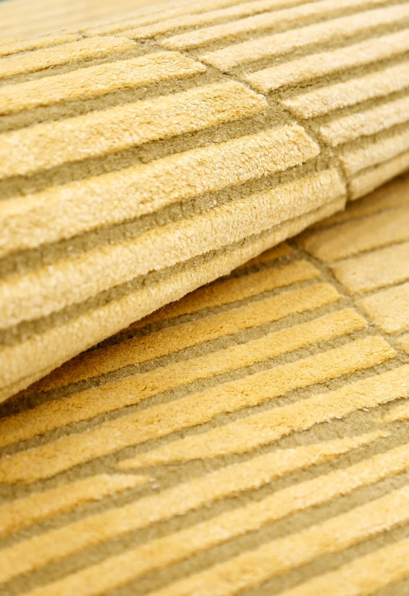Stone Modern Style Yellow Hand Tufted 5x7 Wool Area Rug - Image 7