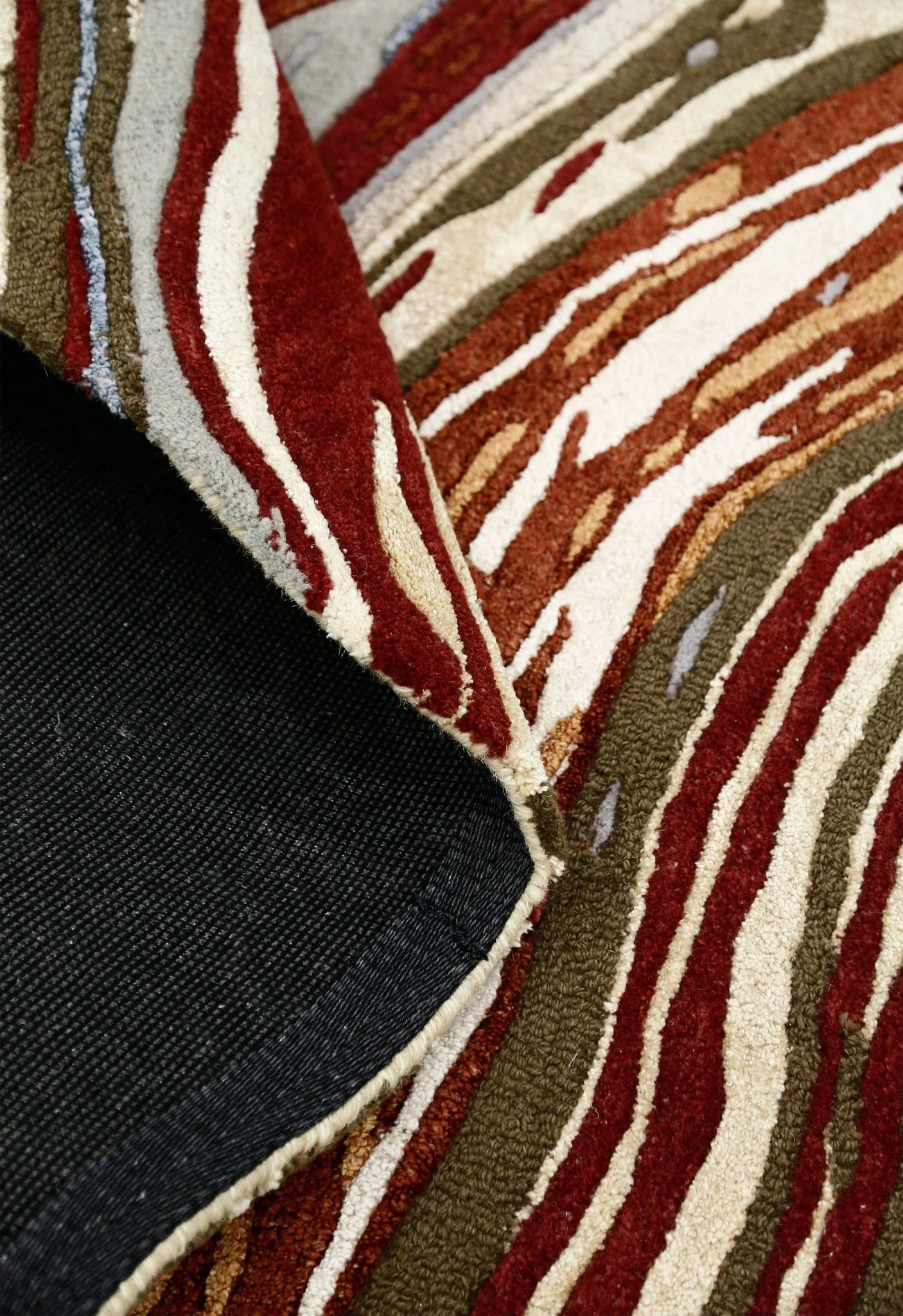 Fossil Modern Terracotta Maroon And Beige Hand Tufted 5x8 Wool Rug - Image 4