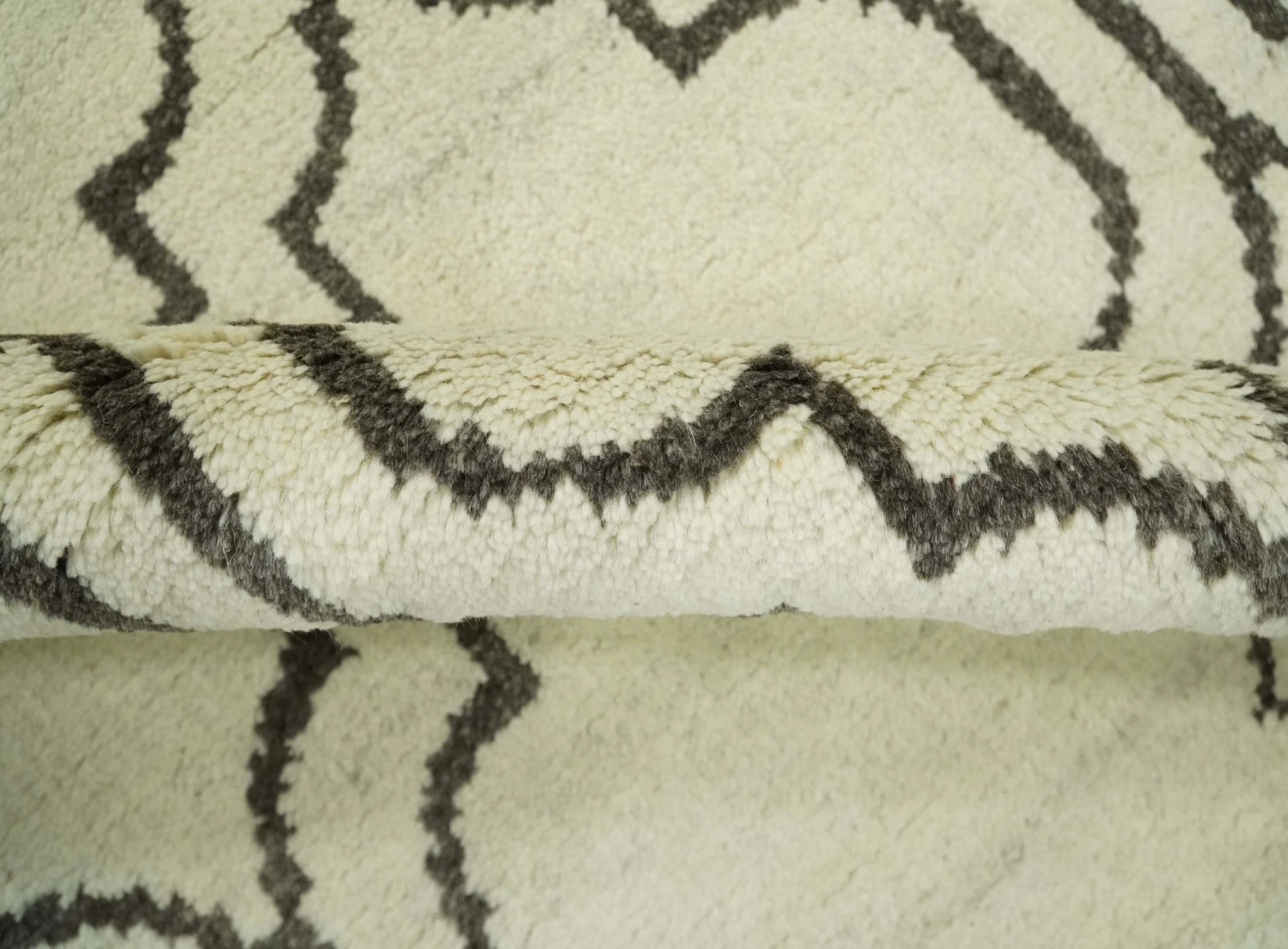 Modern Moroccan Trellis 6x8 Ivory and Brown Natural Farmhouse Wool Hand Woven Rug | HL1 - Image 8
