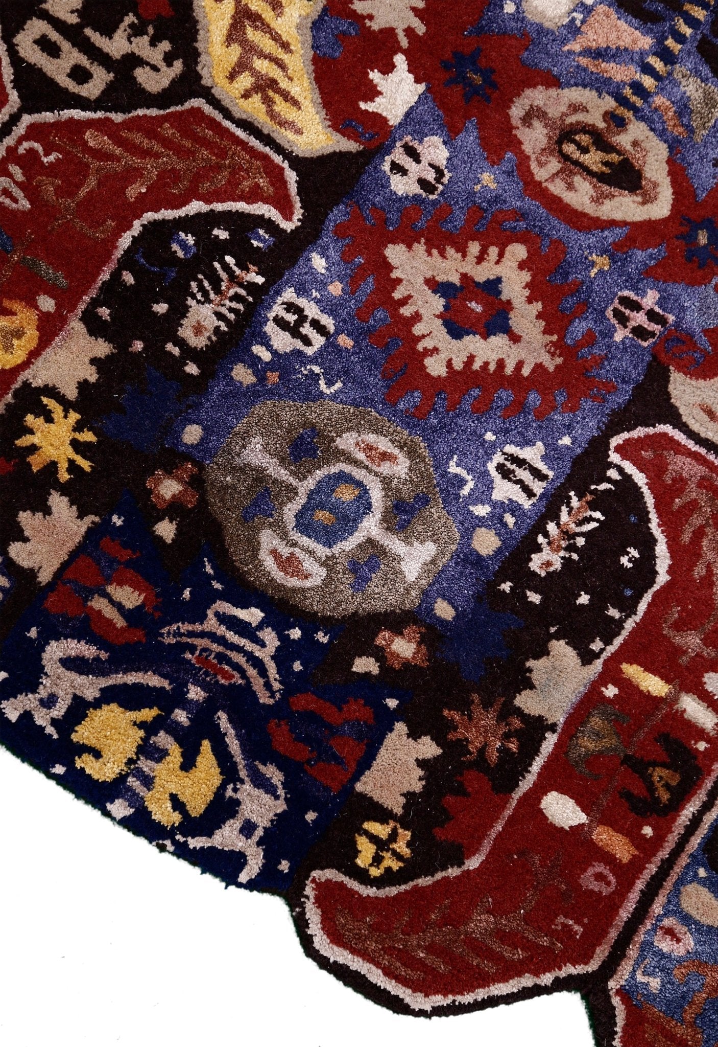 Modern Tribal Design Maroon Hand Tufted 4x8 Wool Area Rug - Image 3