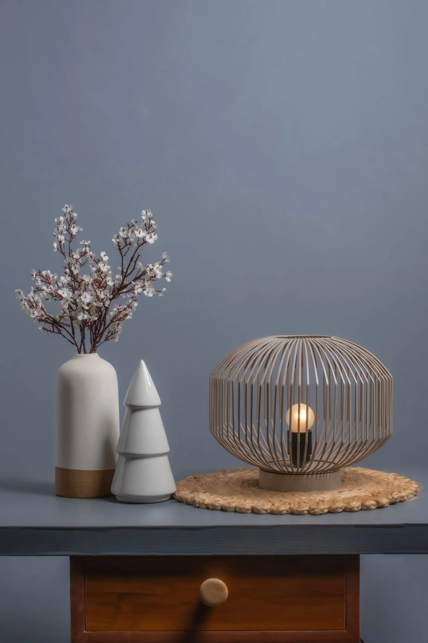 Modern Contemporary Wire Caged Table Lamp - Image 4